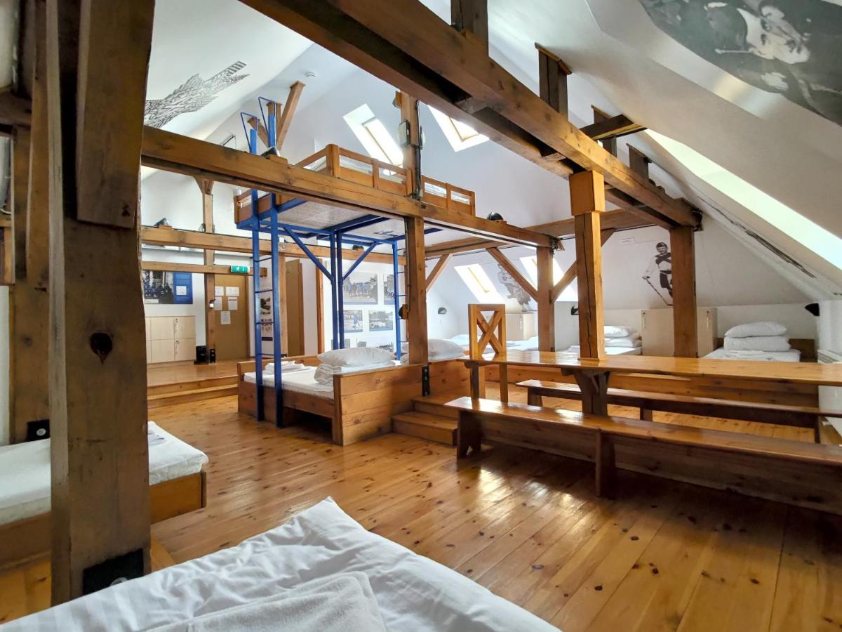 Mixed Dormitory Room photo 1