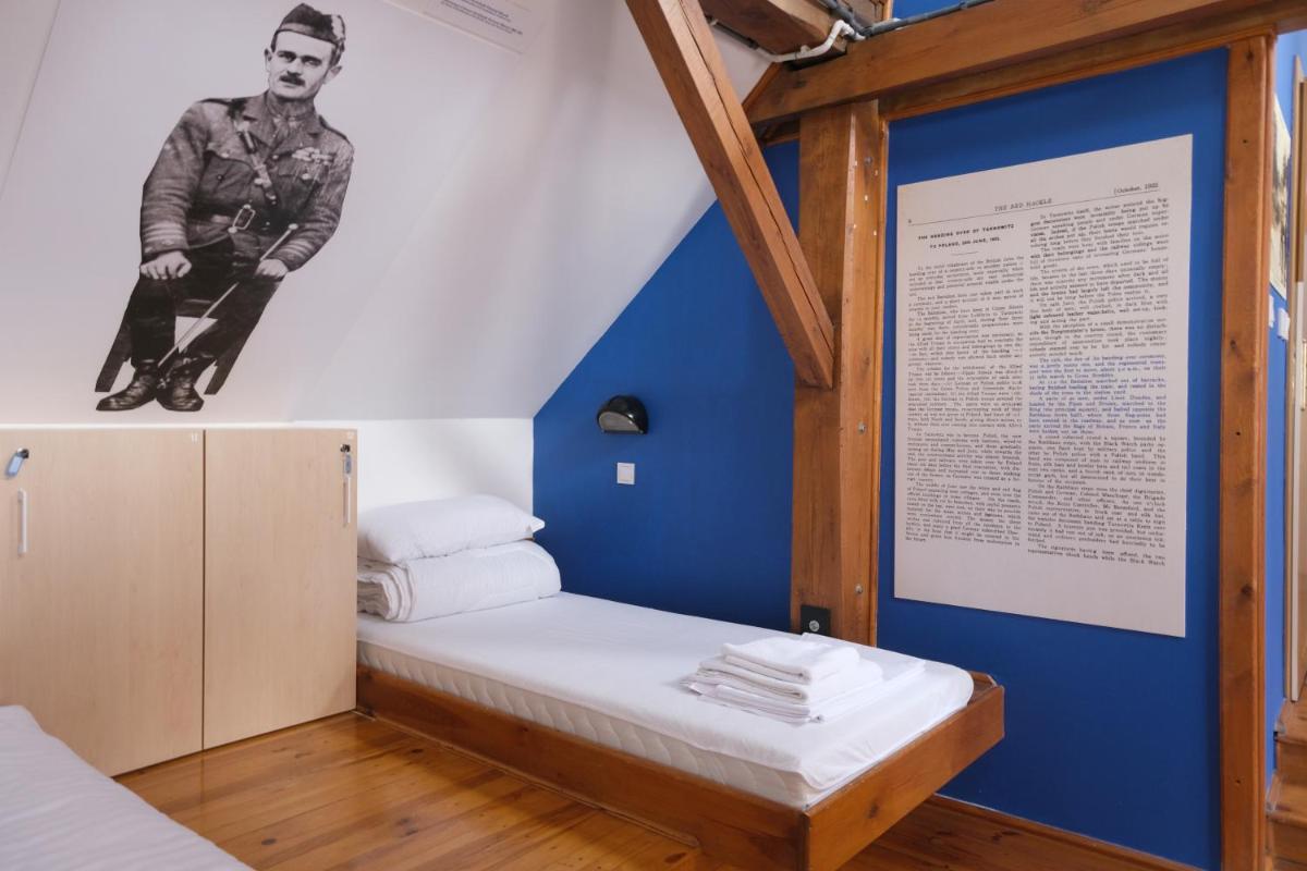 Mixed Dormitory Room photo 2