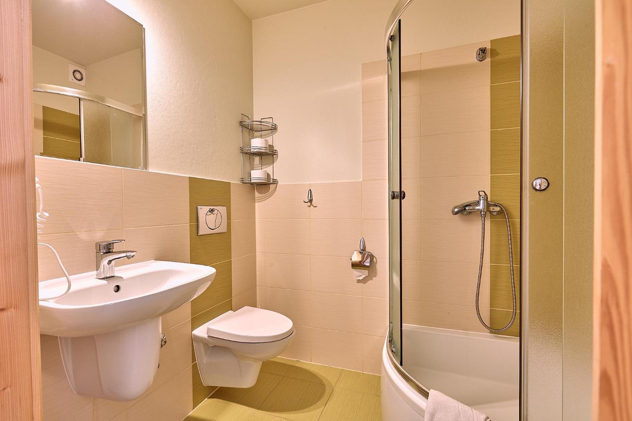Double Room - Photo 9