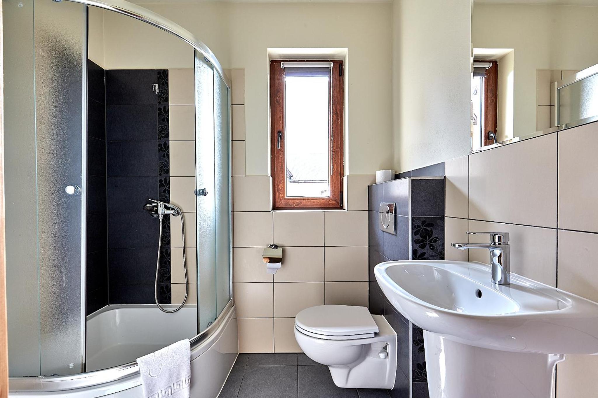 Quadruple Room - Photo 2