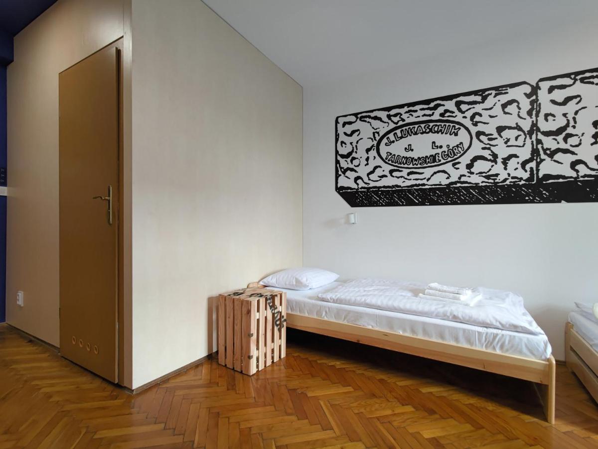 Triple Room with Private Bathroom - Photo 8