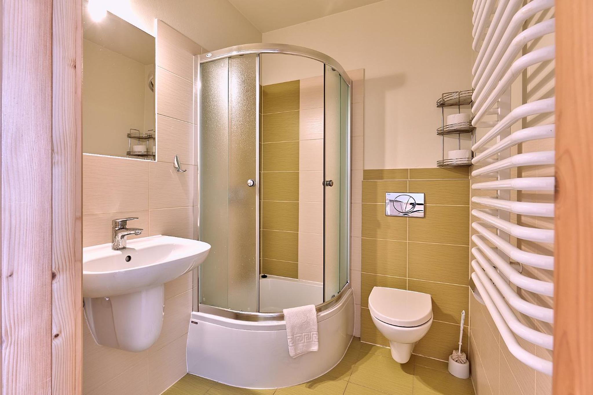Double Room with Balcony (2 Adults + 1 Child) photo 2