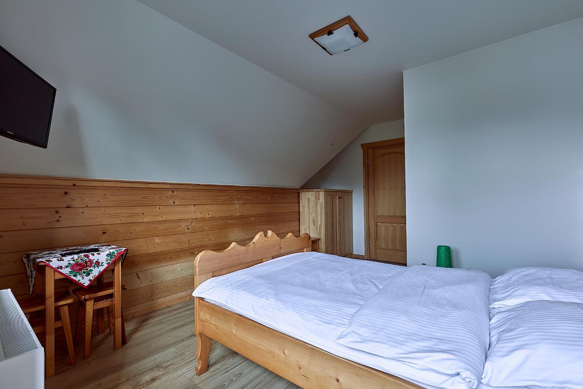 Double Room with Balcony (2 Adults + 1 Child) photo 3