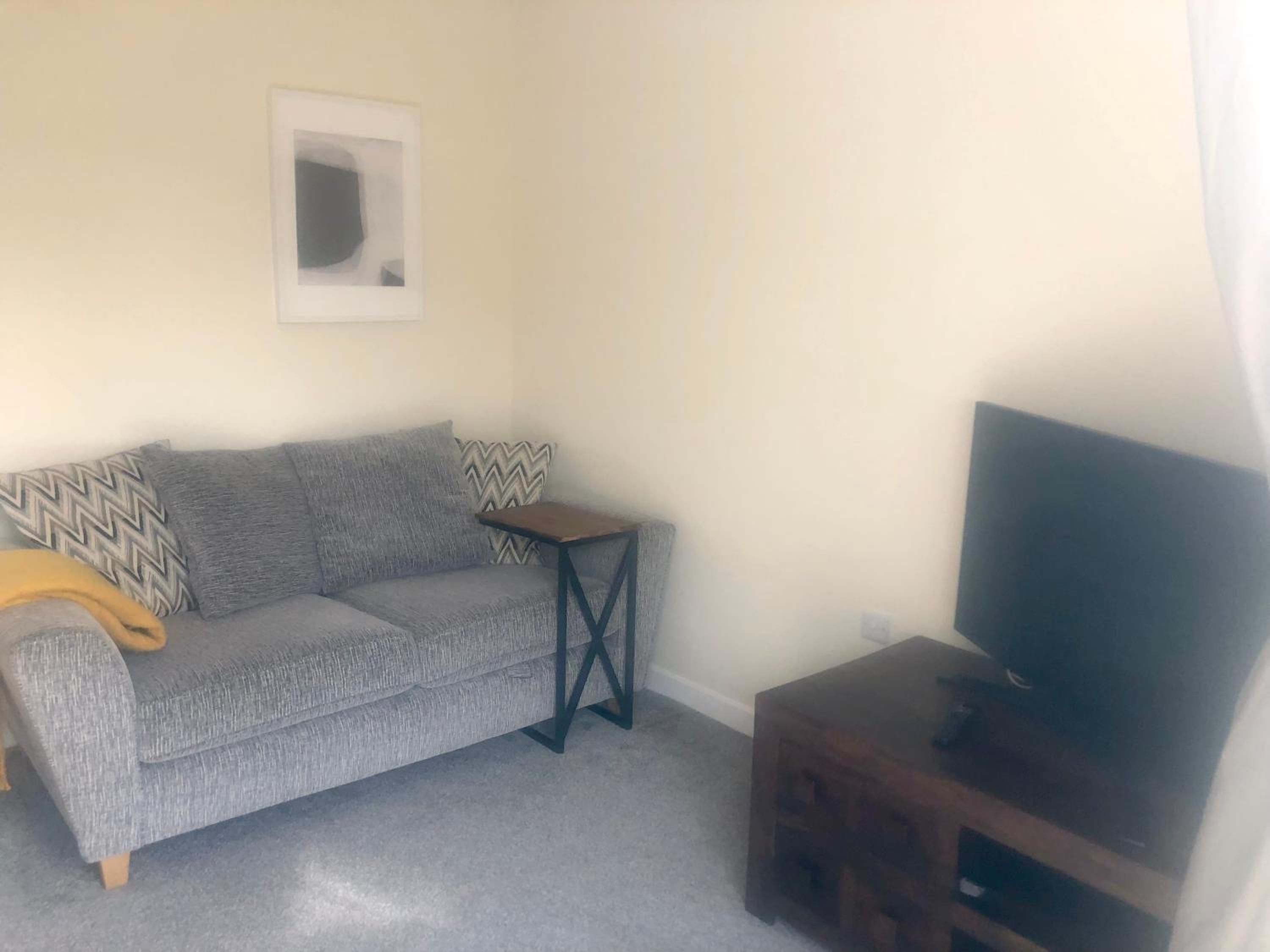 Two-Bedroom House photo 3