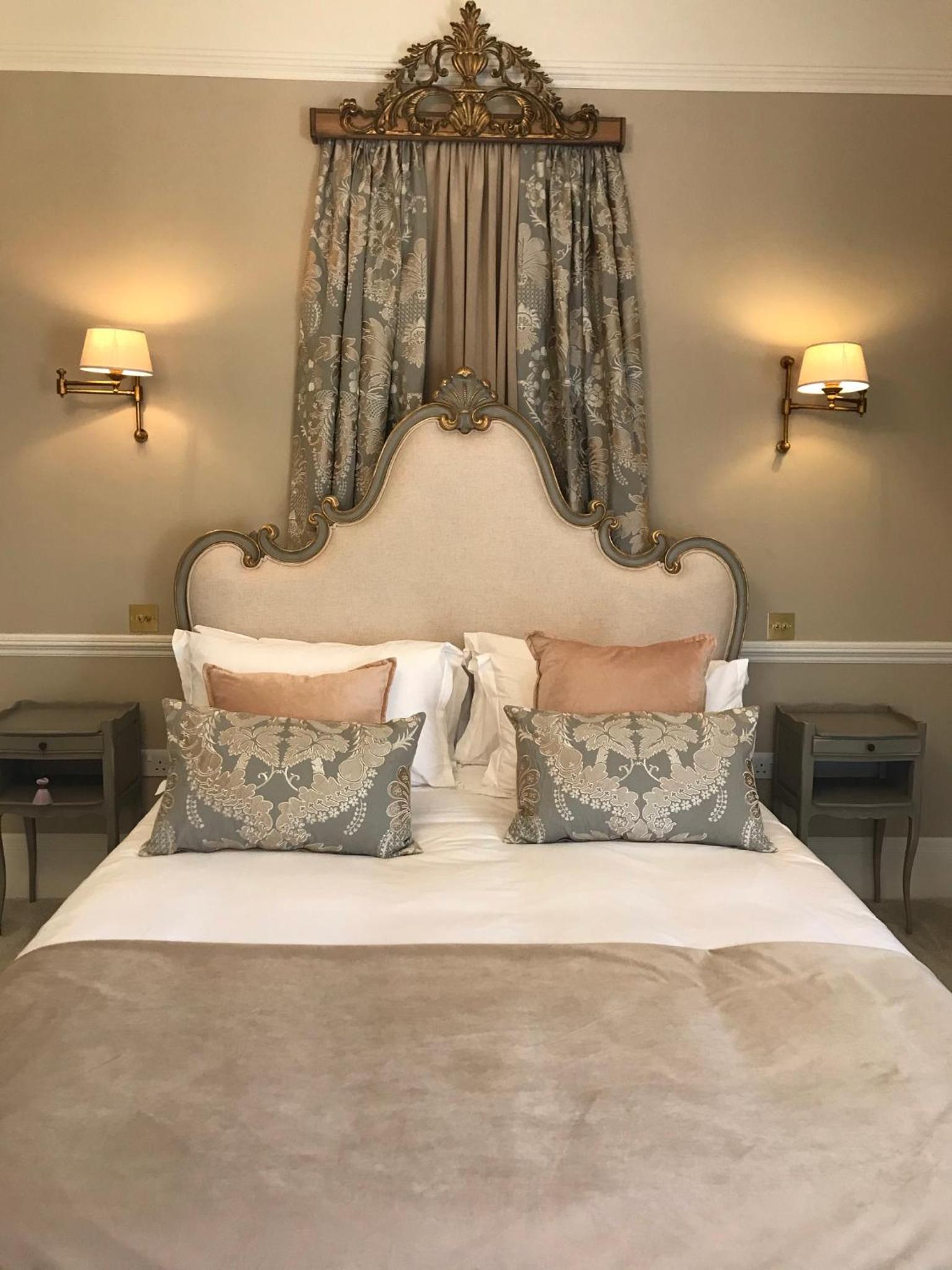 Deluxe Double Room with Bath photo 1