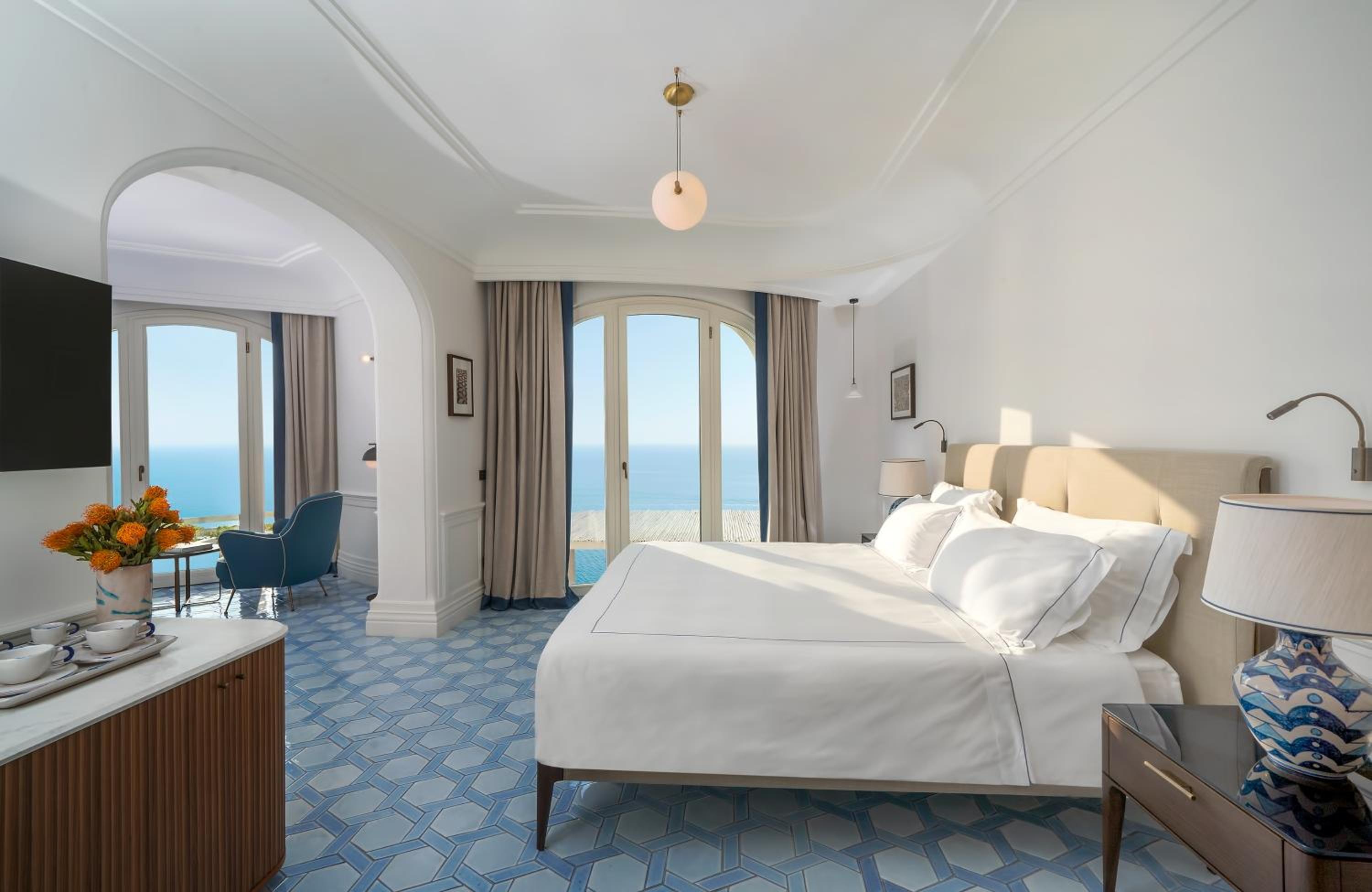 Junior Suite with Sea View - Photo 6