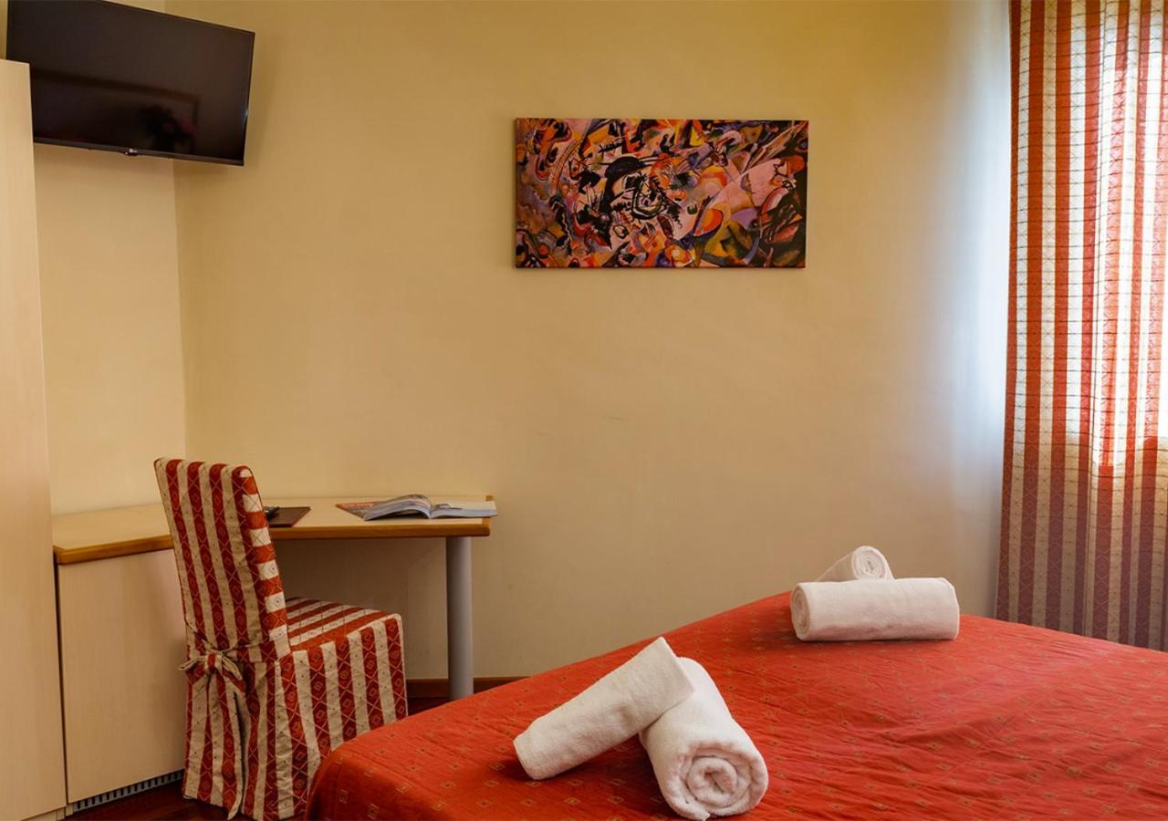 Standard Double Room with Mountain View - Photo 5