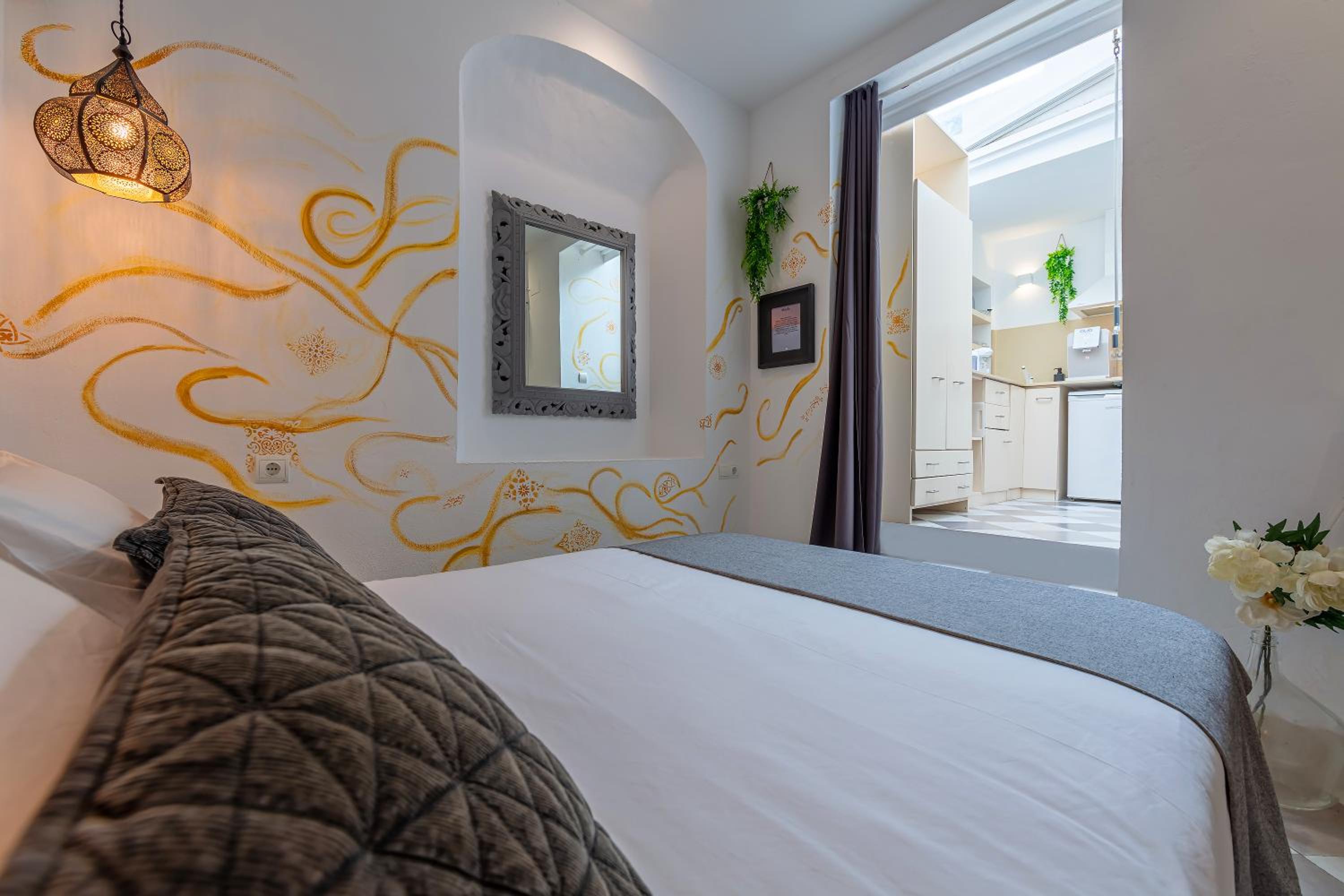 Suite Interior