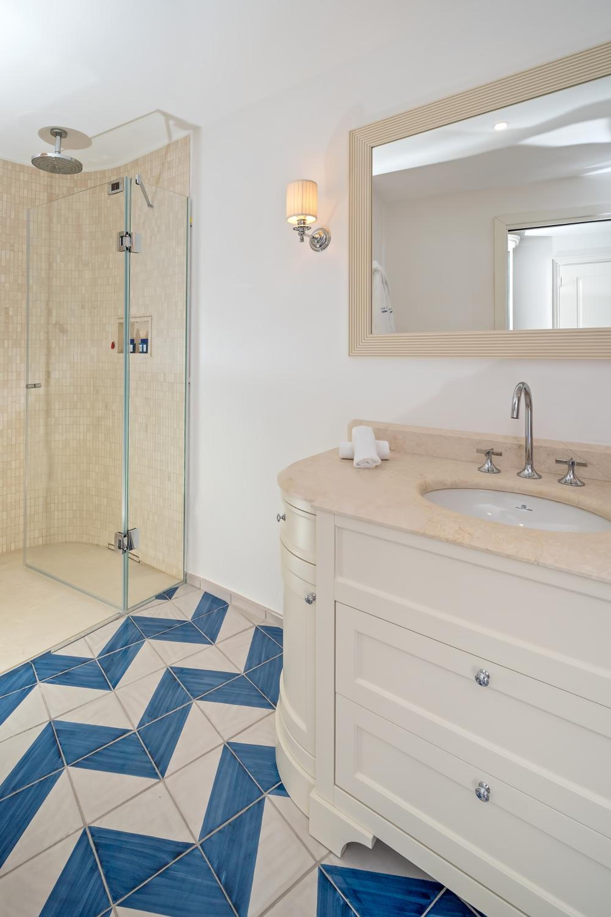 Superior Double Room - Photo 9
