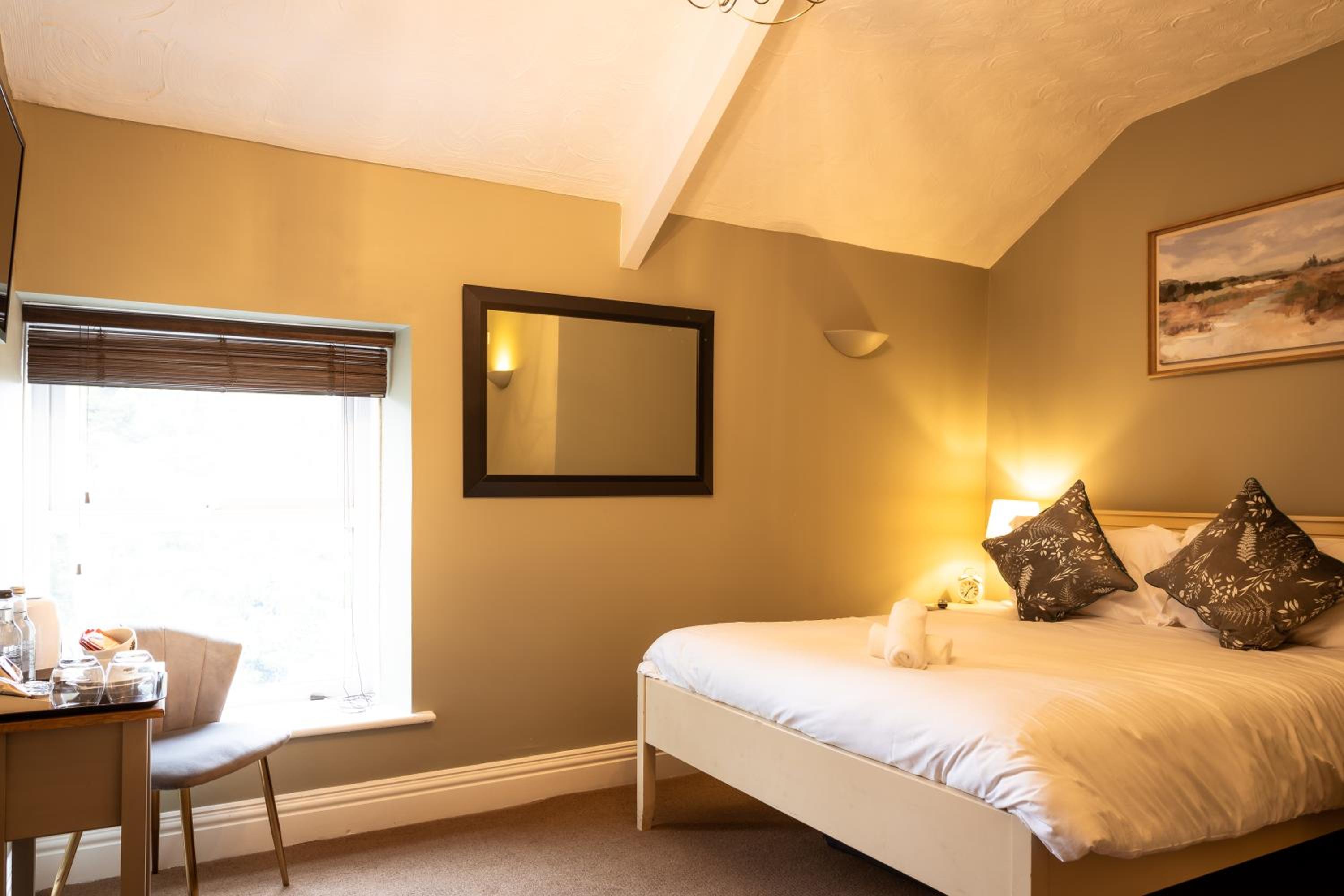 Standard Double Room - Photo 4