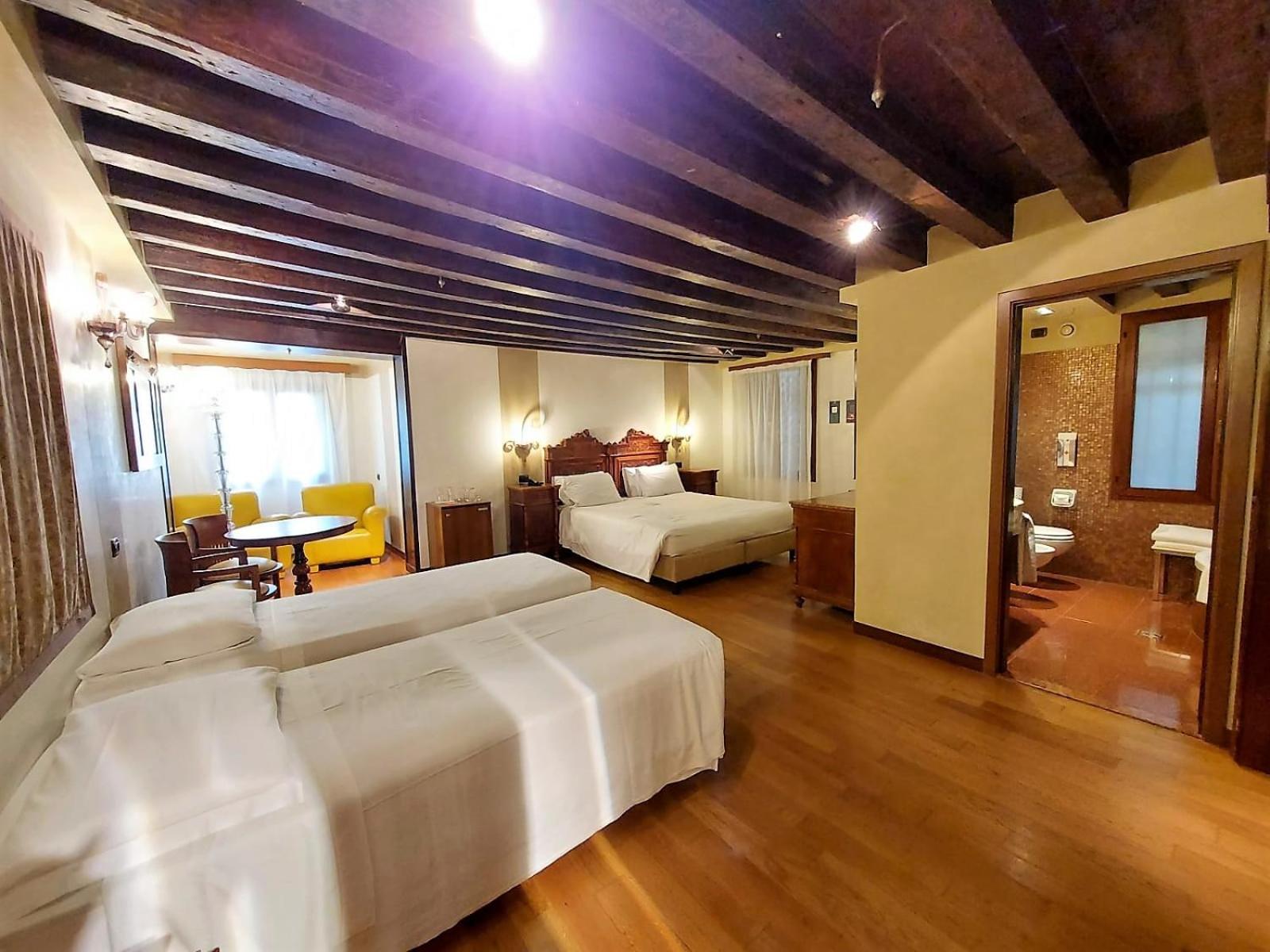 Quadruple Room photo 2