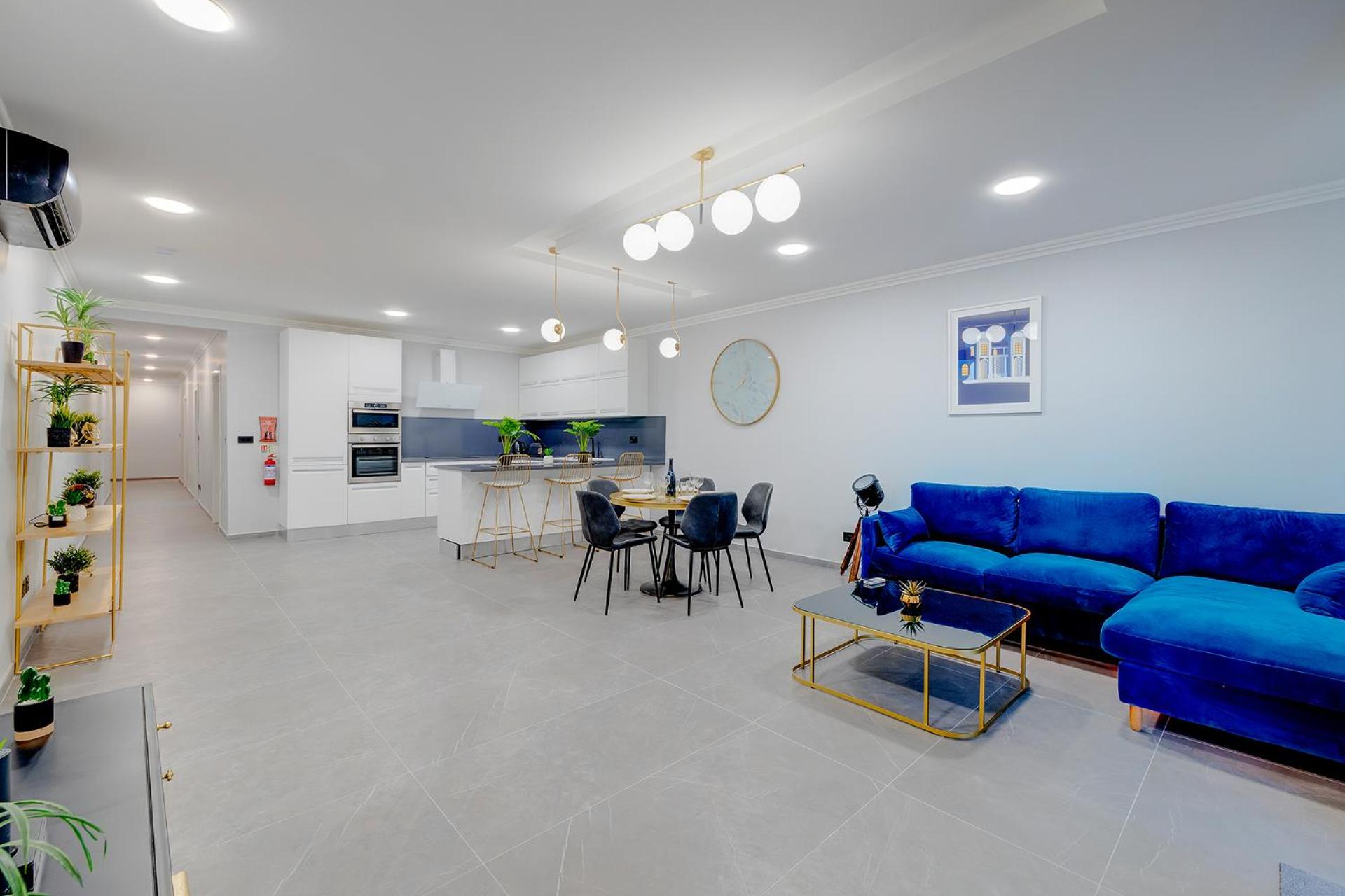 Three-Bedroom Apartment - Photo 9