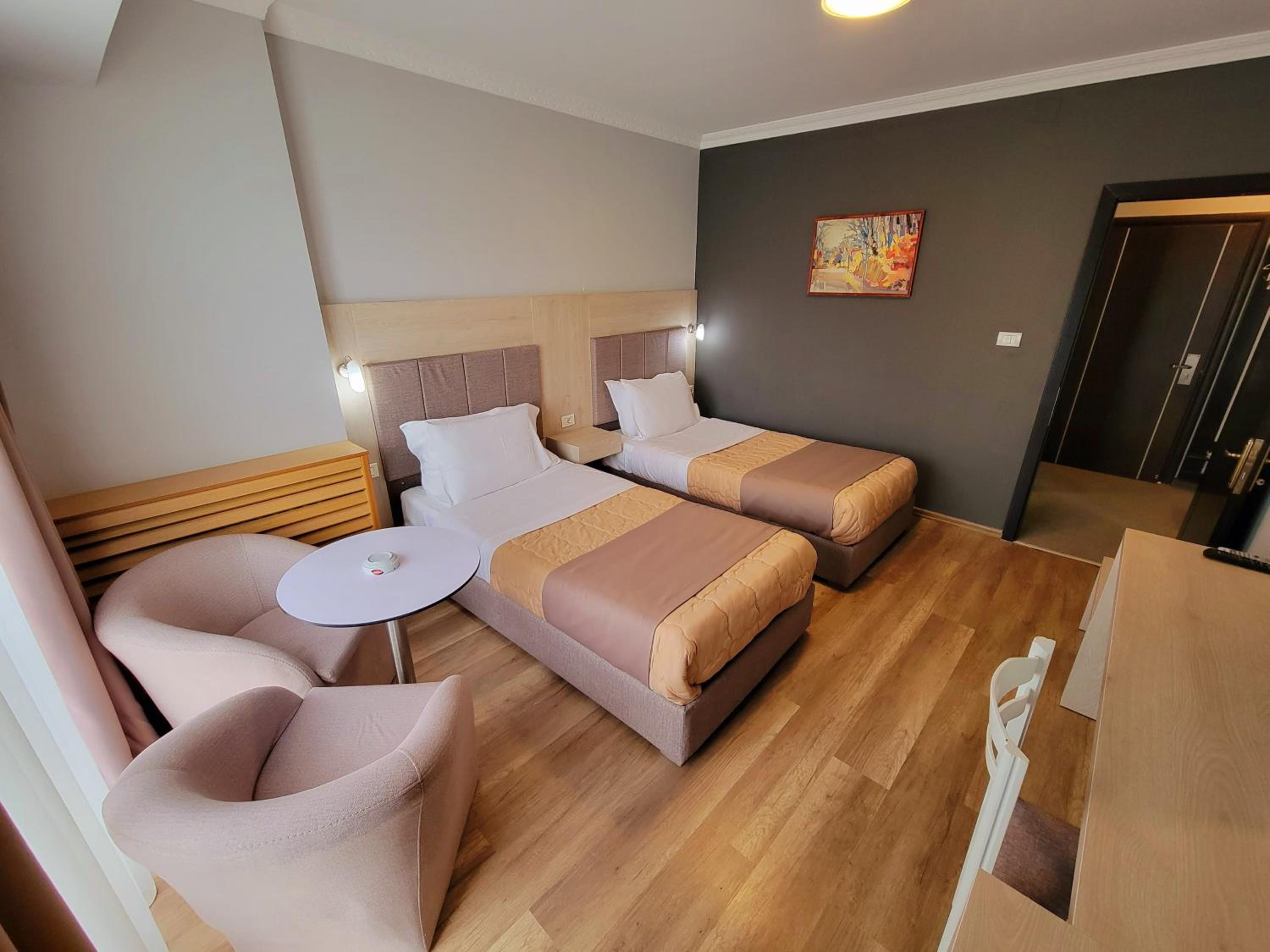 Twin Room with Balcony photo 2