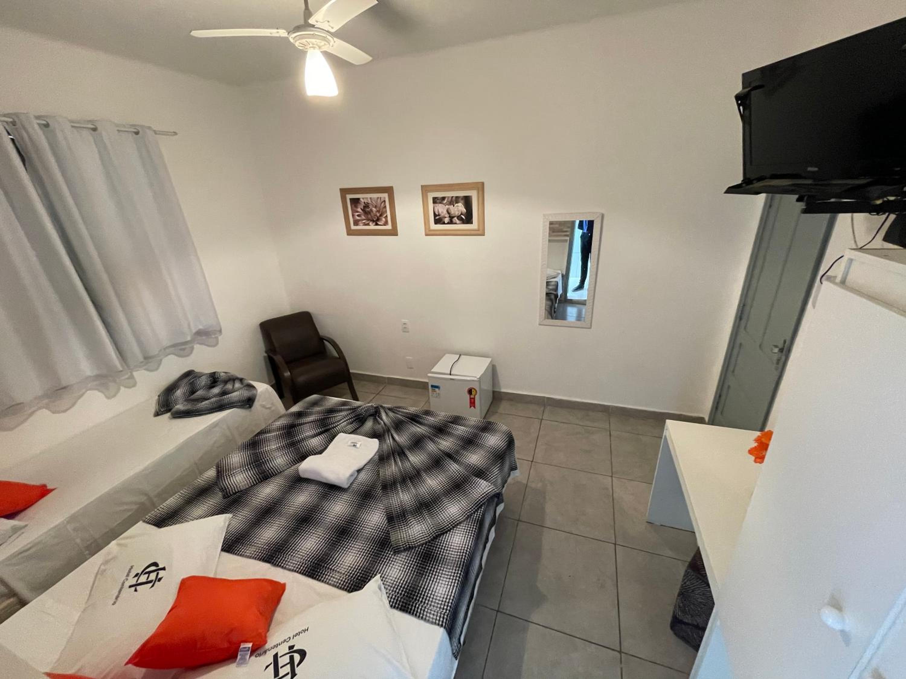 Double Room with Private Bathroom photo 3