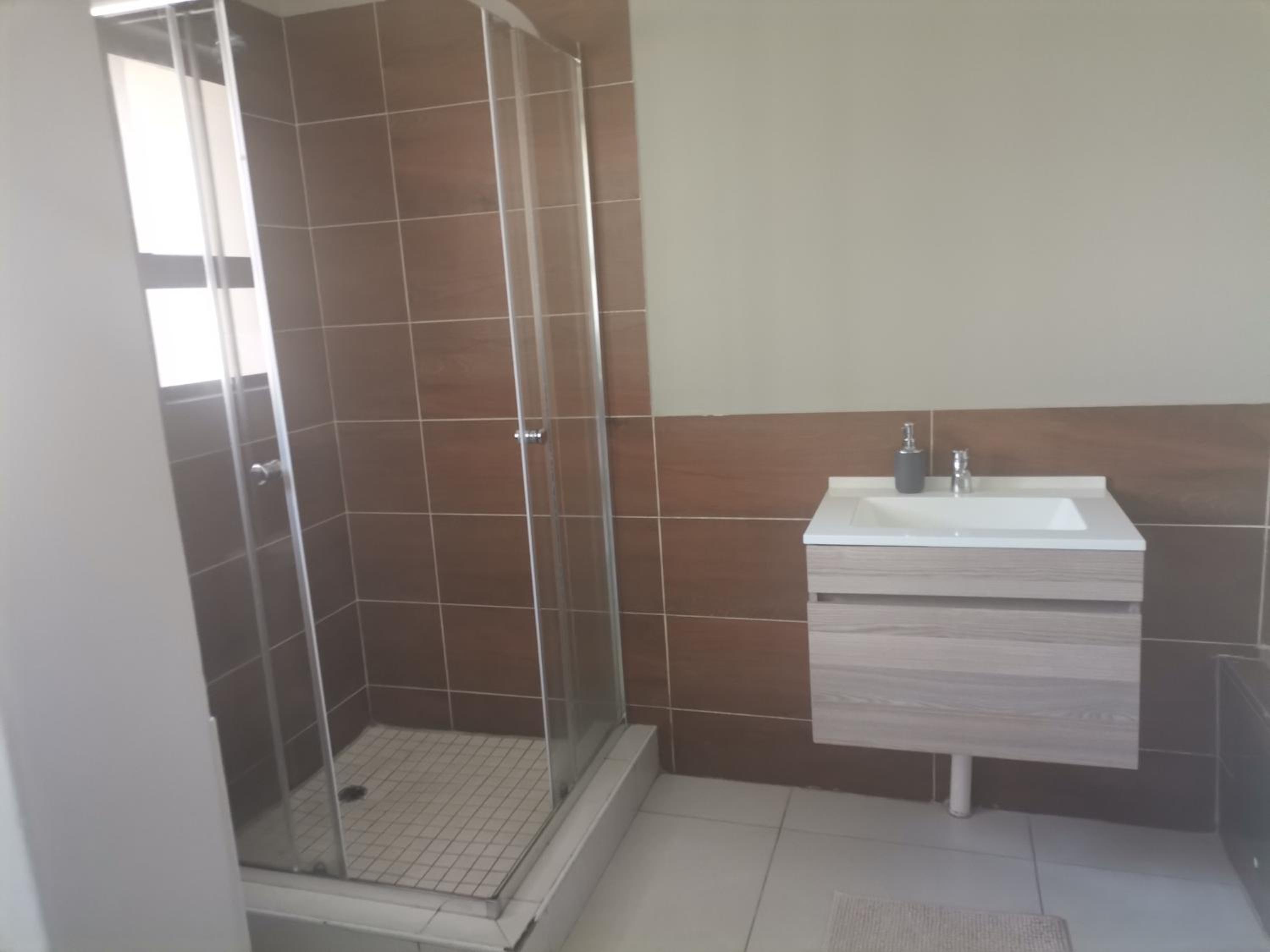 Budget Double Room photo 2