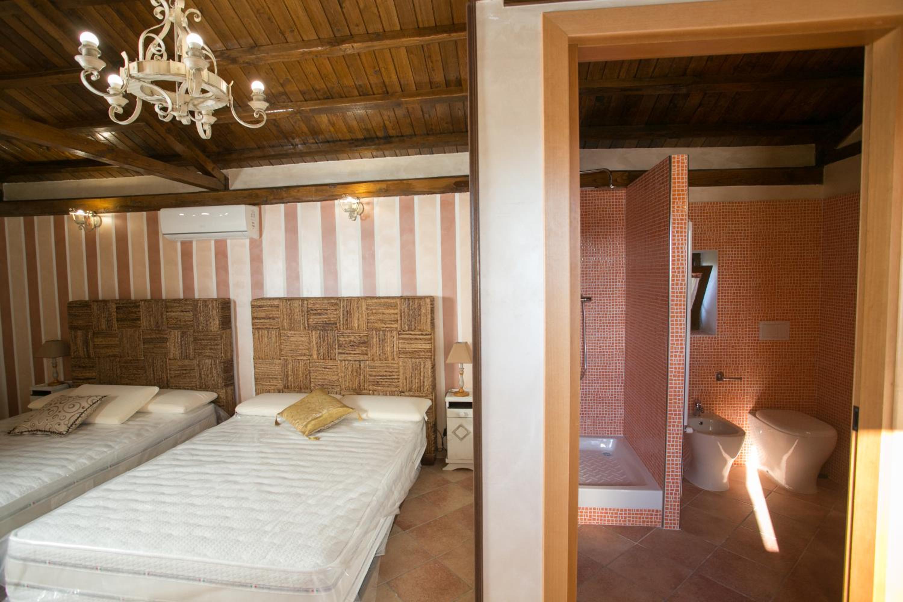 King Room - Photo 8