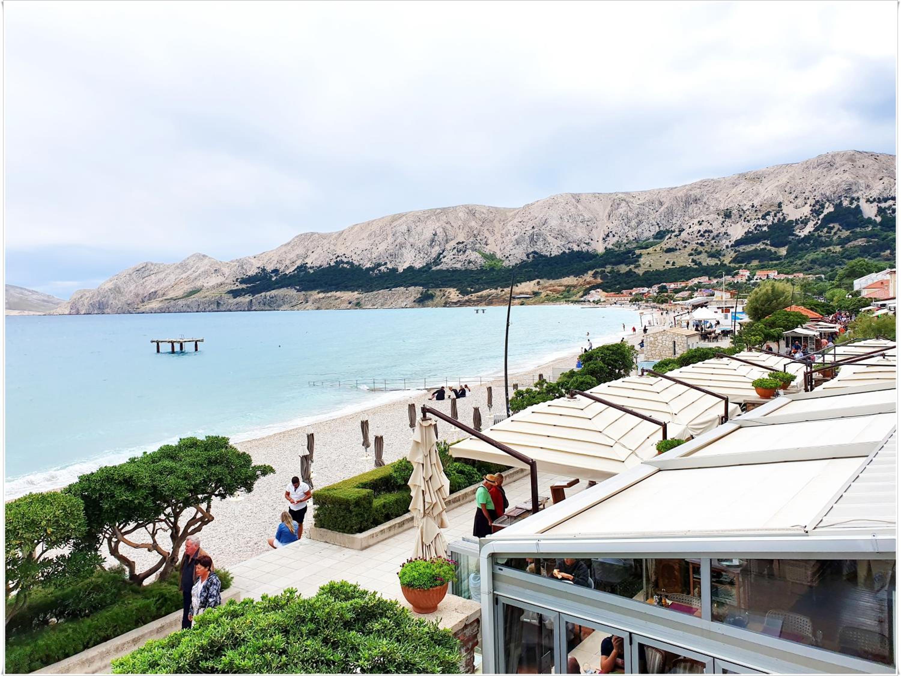 Apartment with Sea View - Photo 5