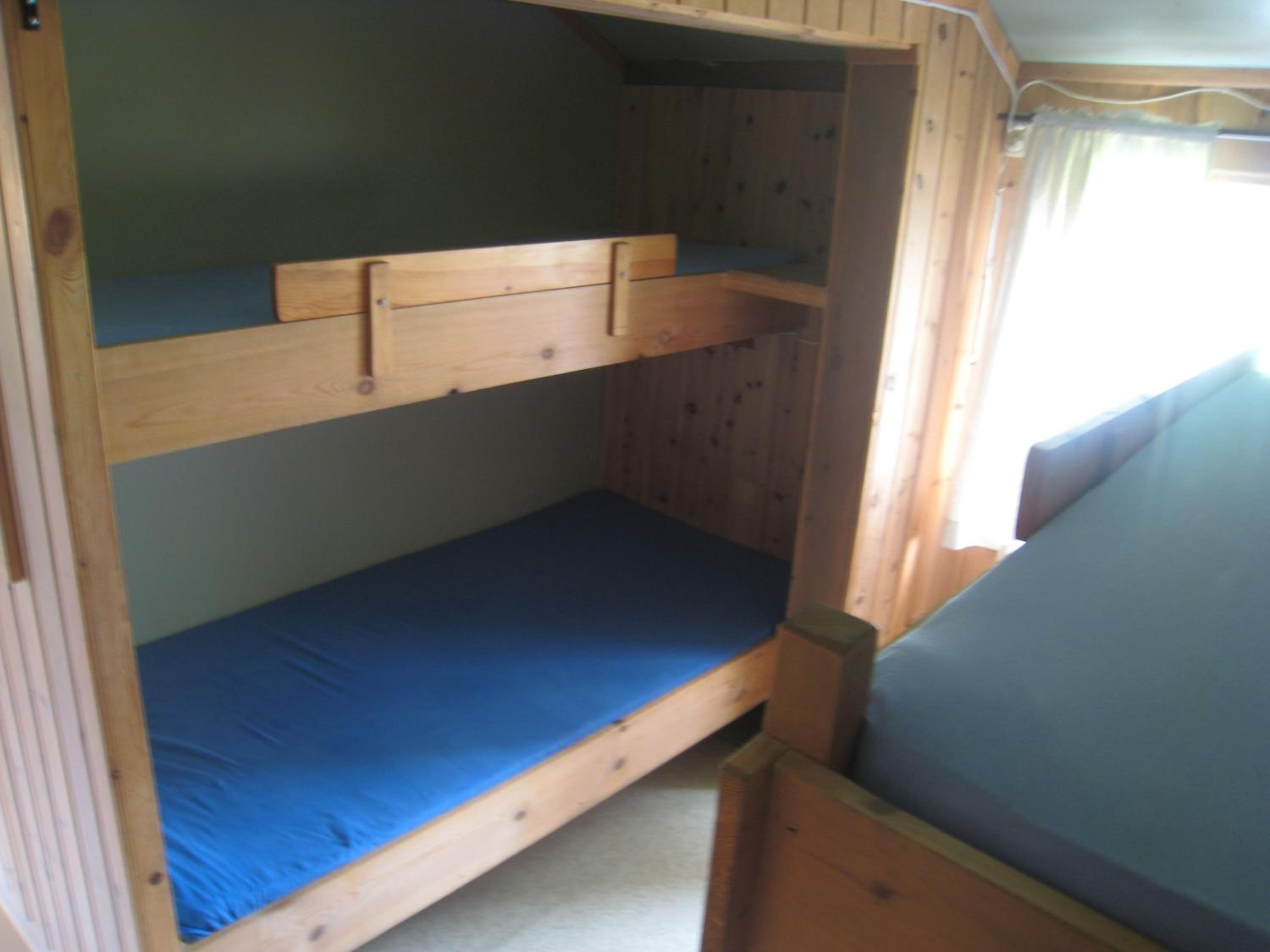 Cottage with Shared Bathroom (4 Adults) photo 3