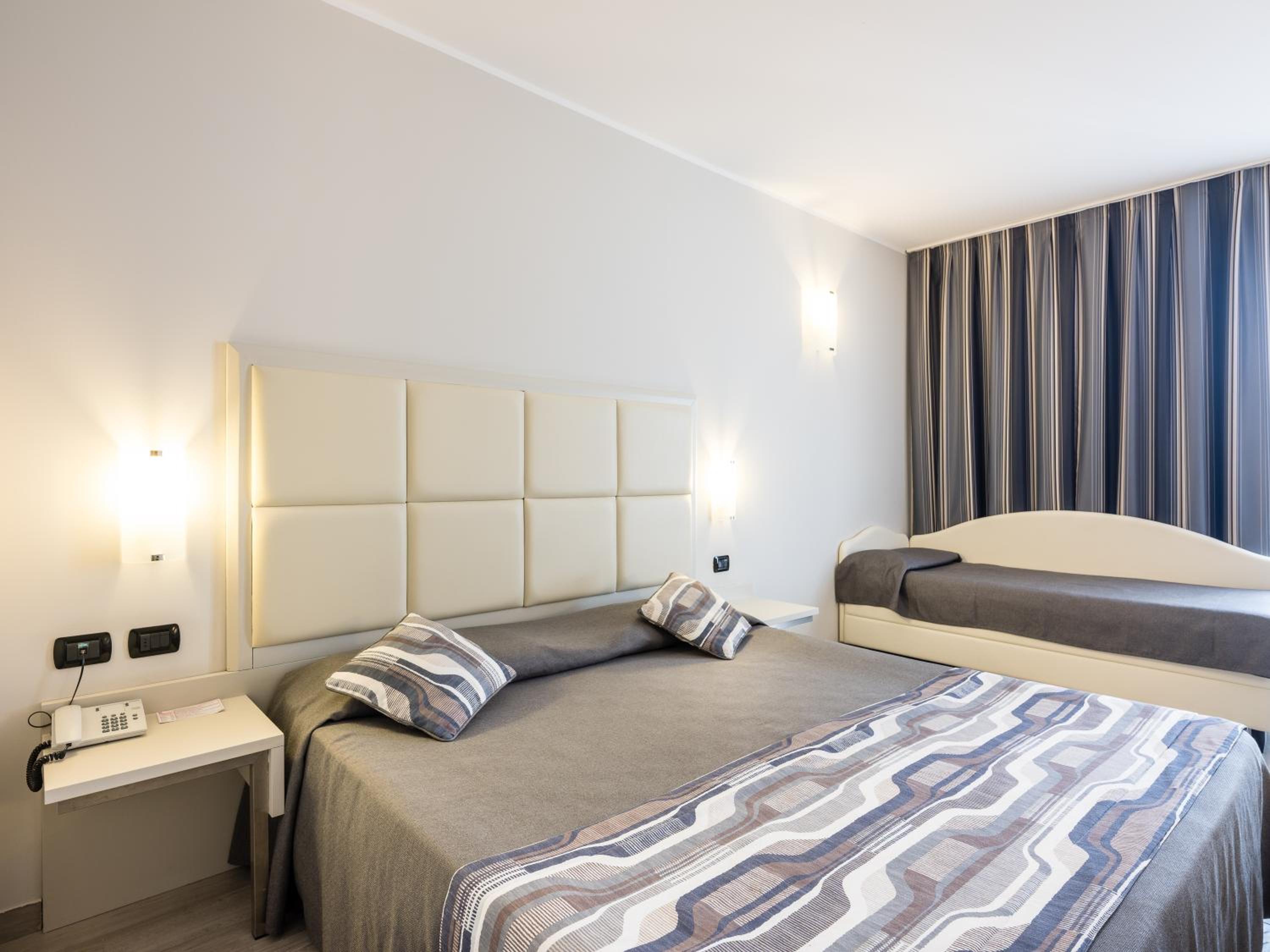 Triple Room with Balcony/Terrace photo 2