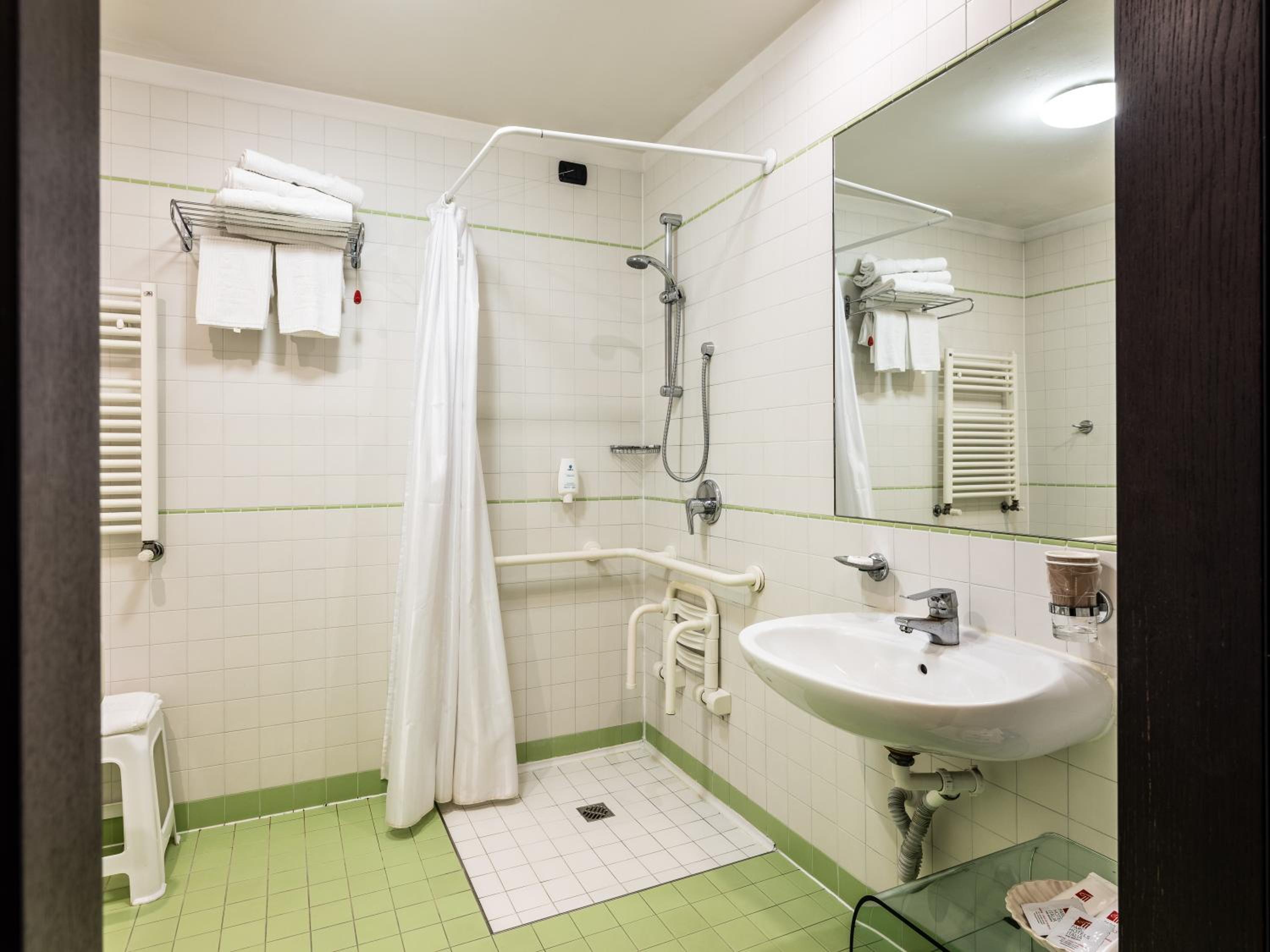 Economy Double or Twin Room - Photo 6