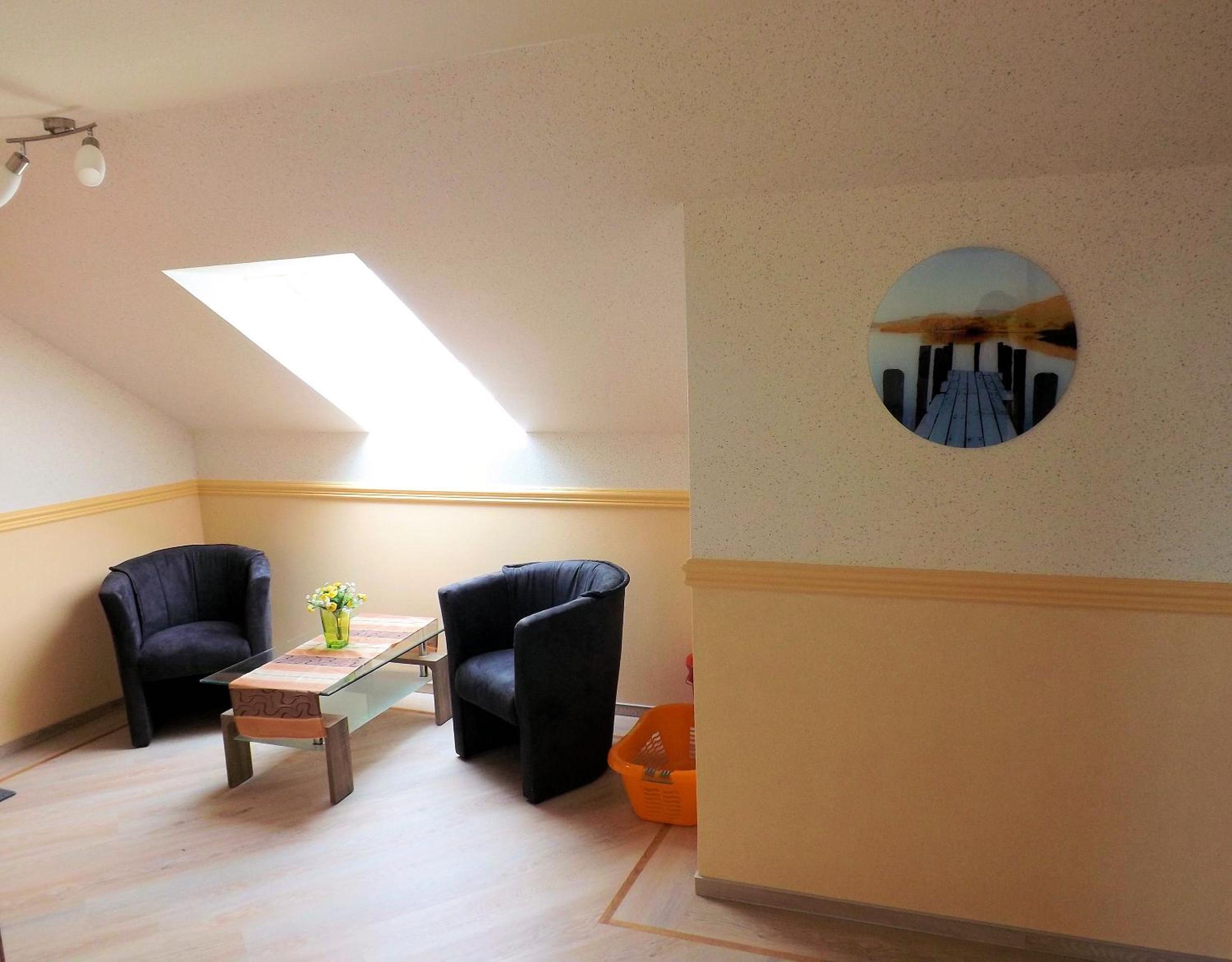 Apartment 8 photo 1
