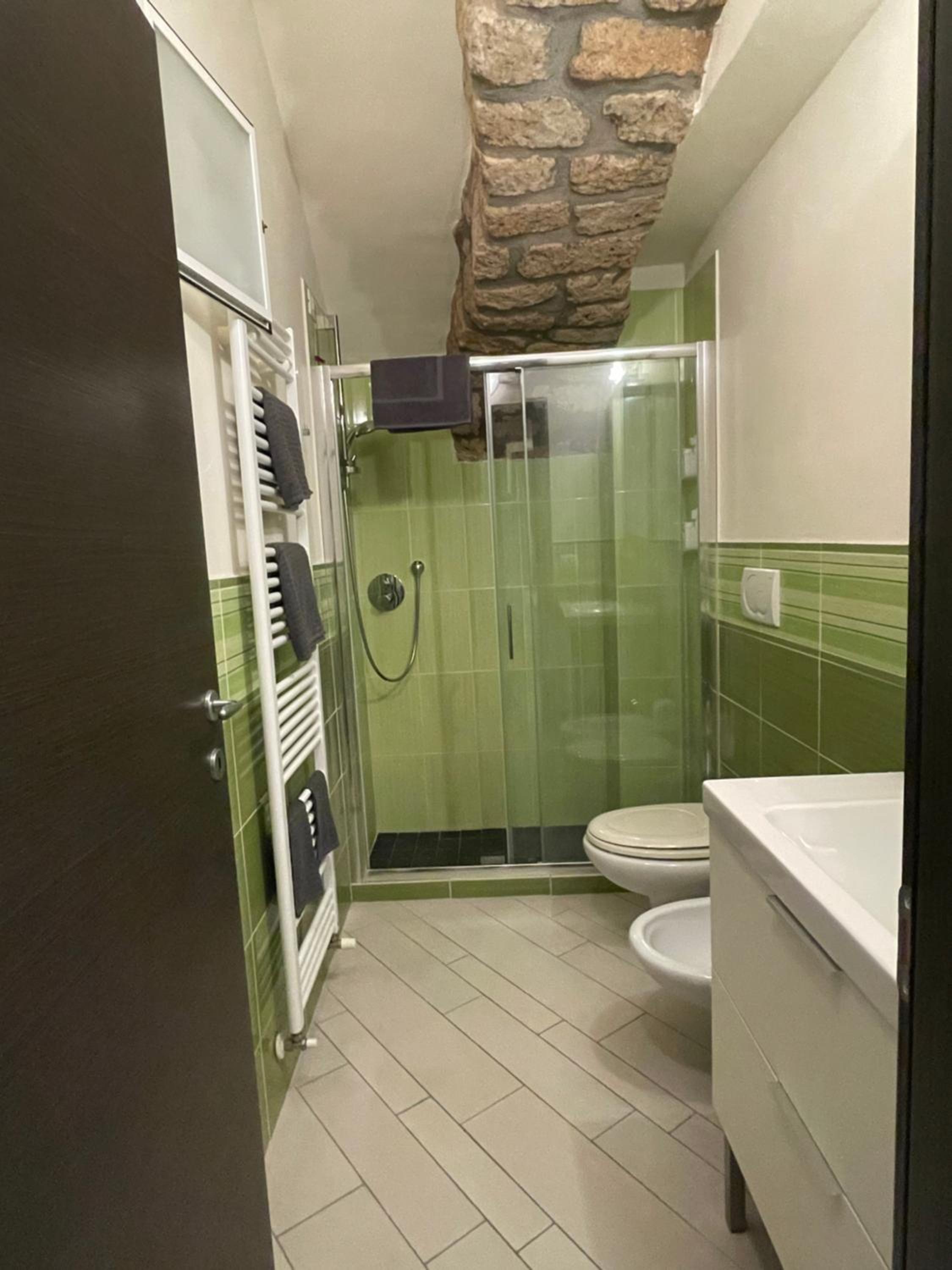 One-Bedroom Apartment - Photo 29