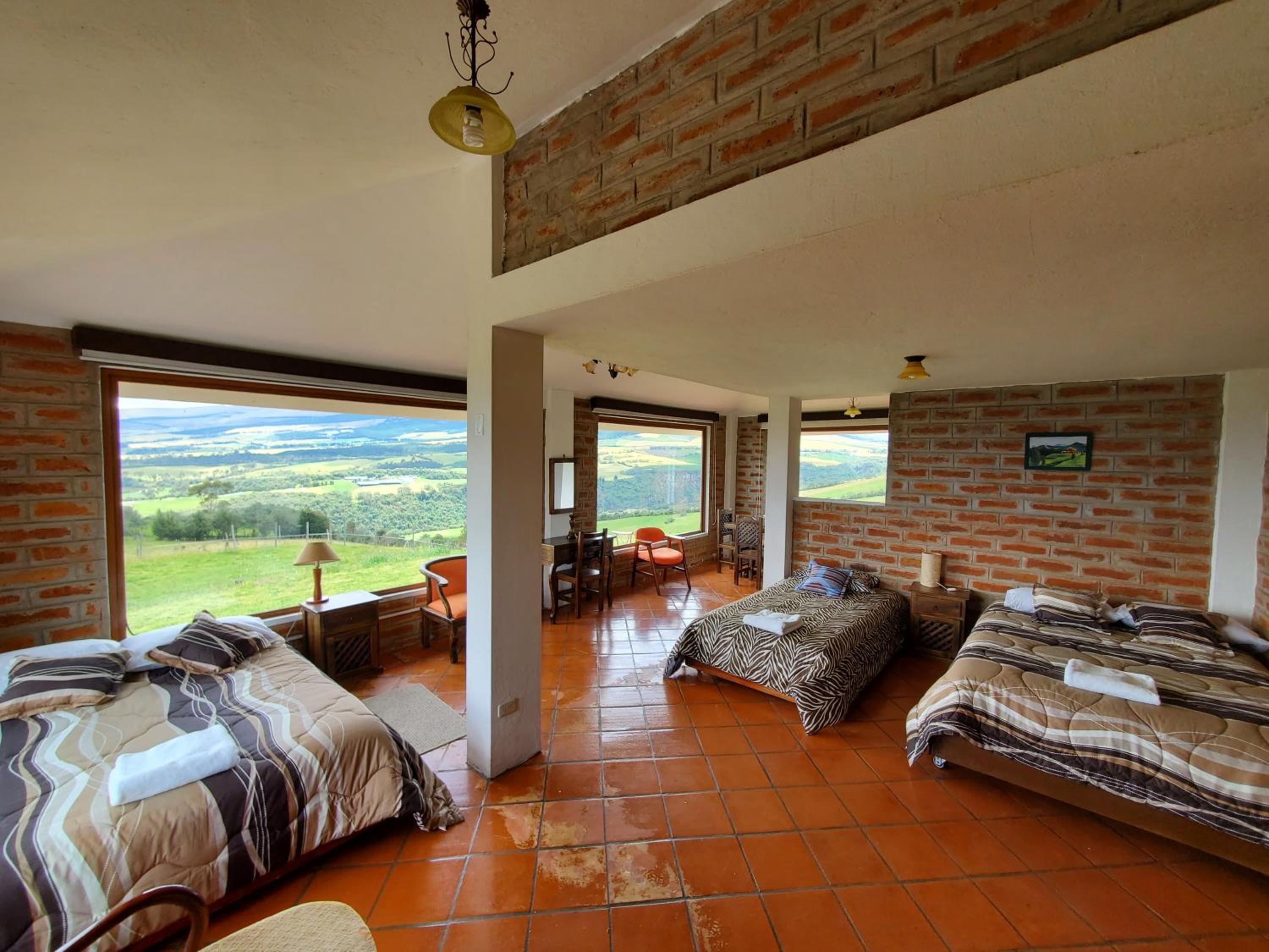 Family Room with Mountain View photo 1