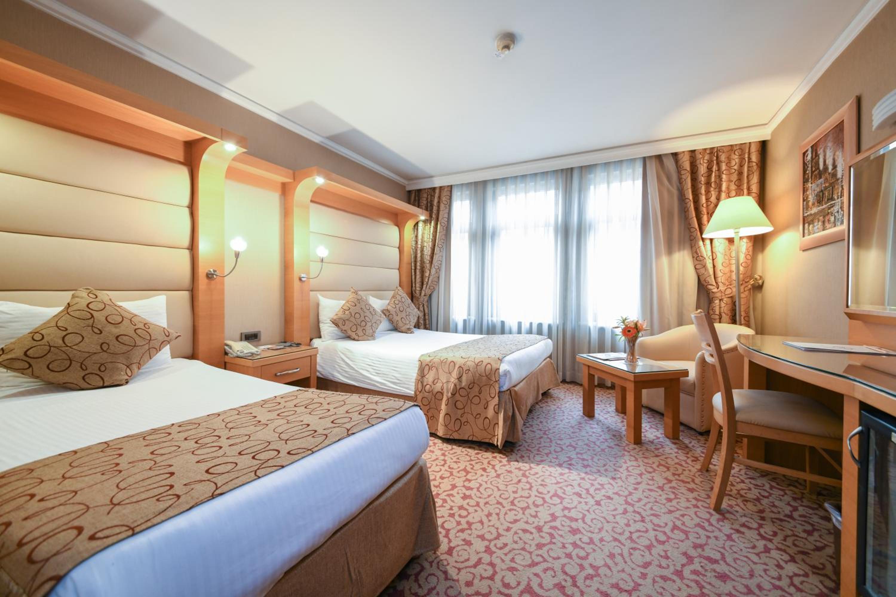 Standard Double or Twin Room photo 1