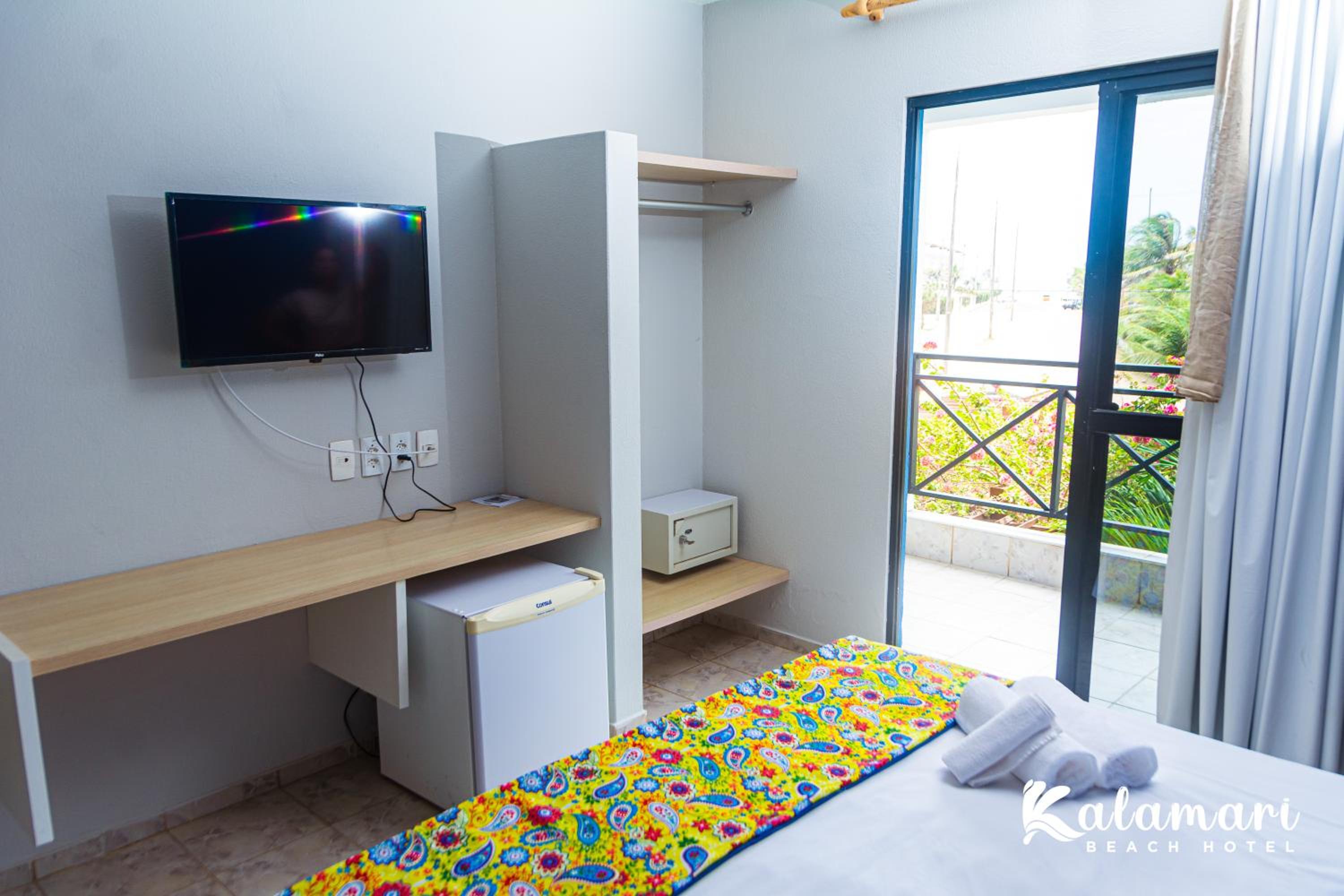 Deluxe Double Room with Balcony - Photo 2