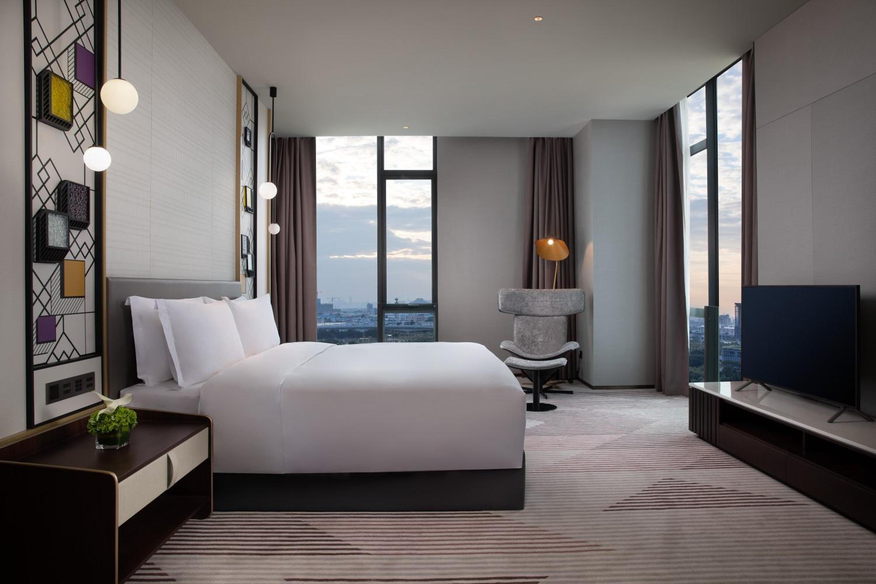 Presidential Suite With Lounge Access