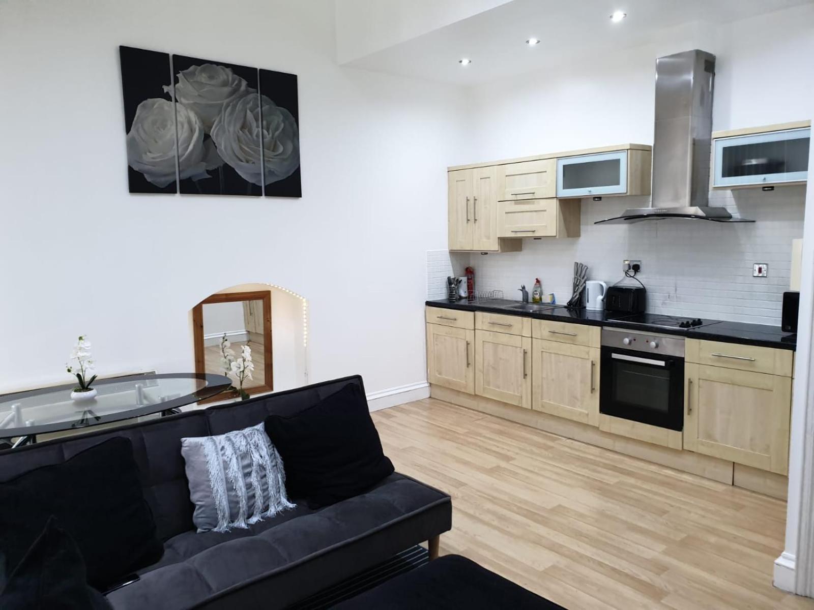 Two-Bedroom Apartment - Photo 20
