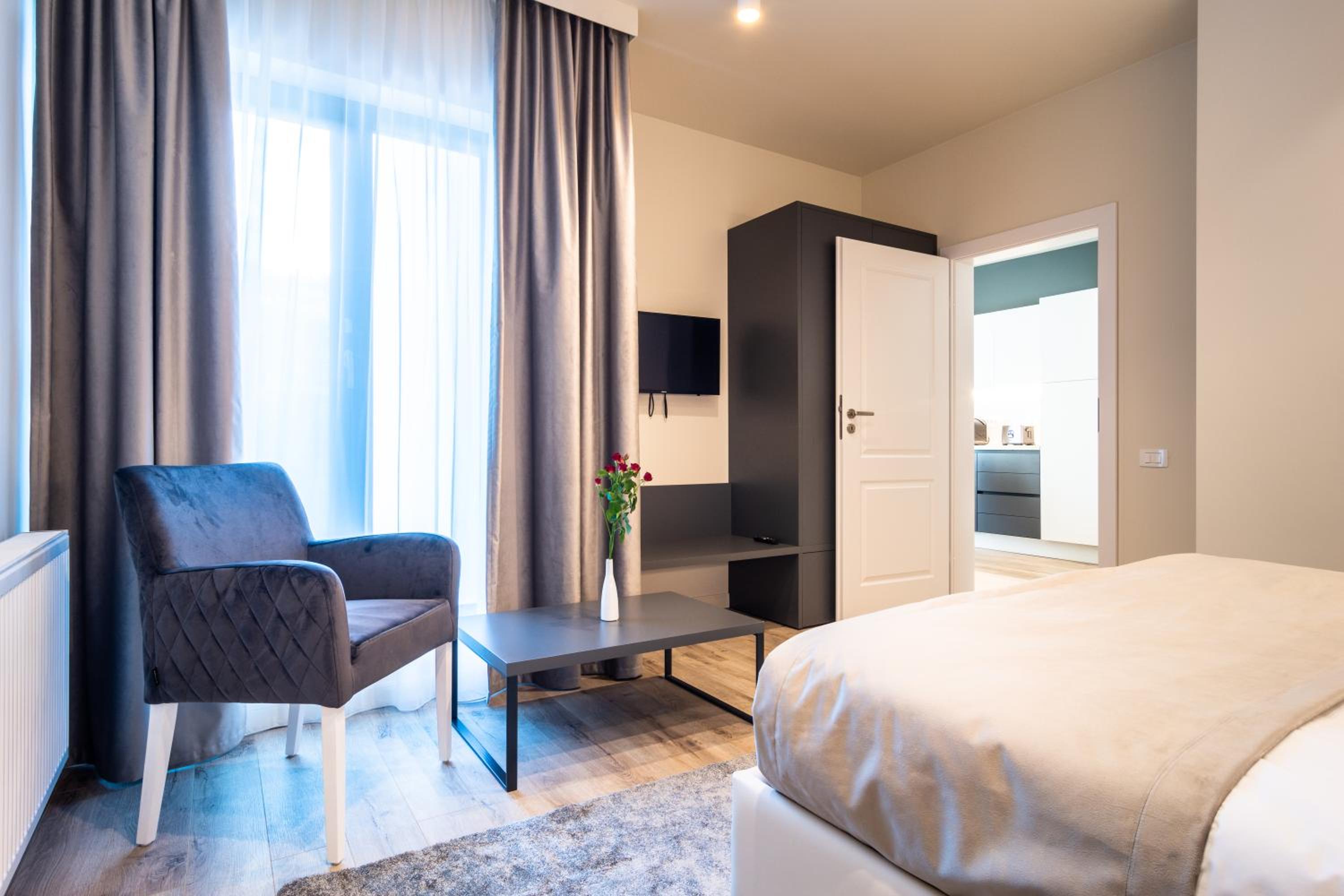 Superior Apartment - Photo 3