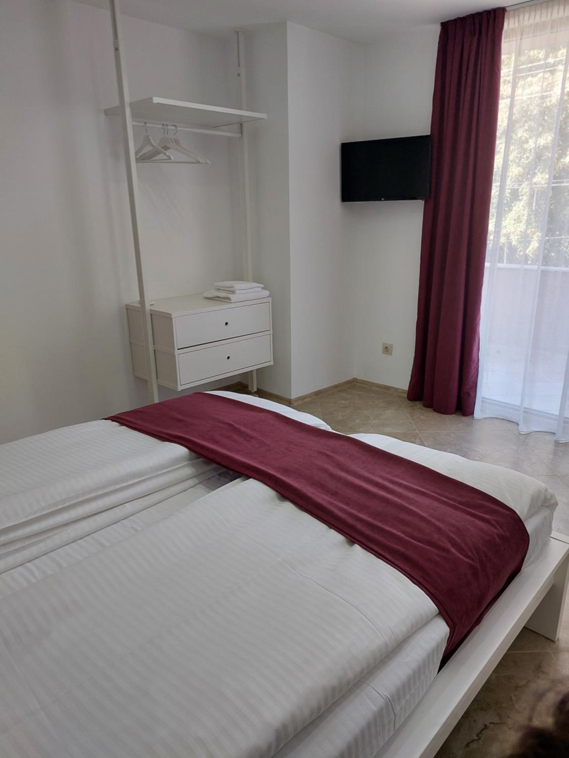 Family Suite with Balcony photo 2