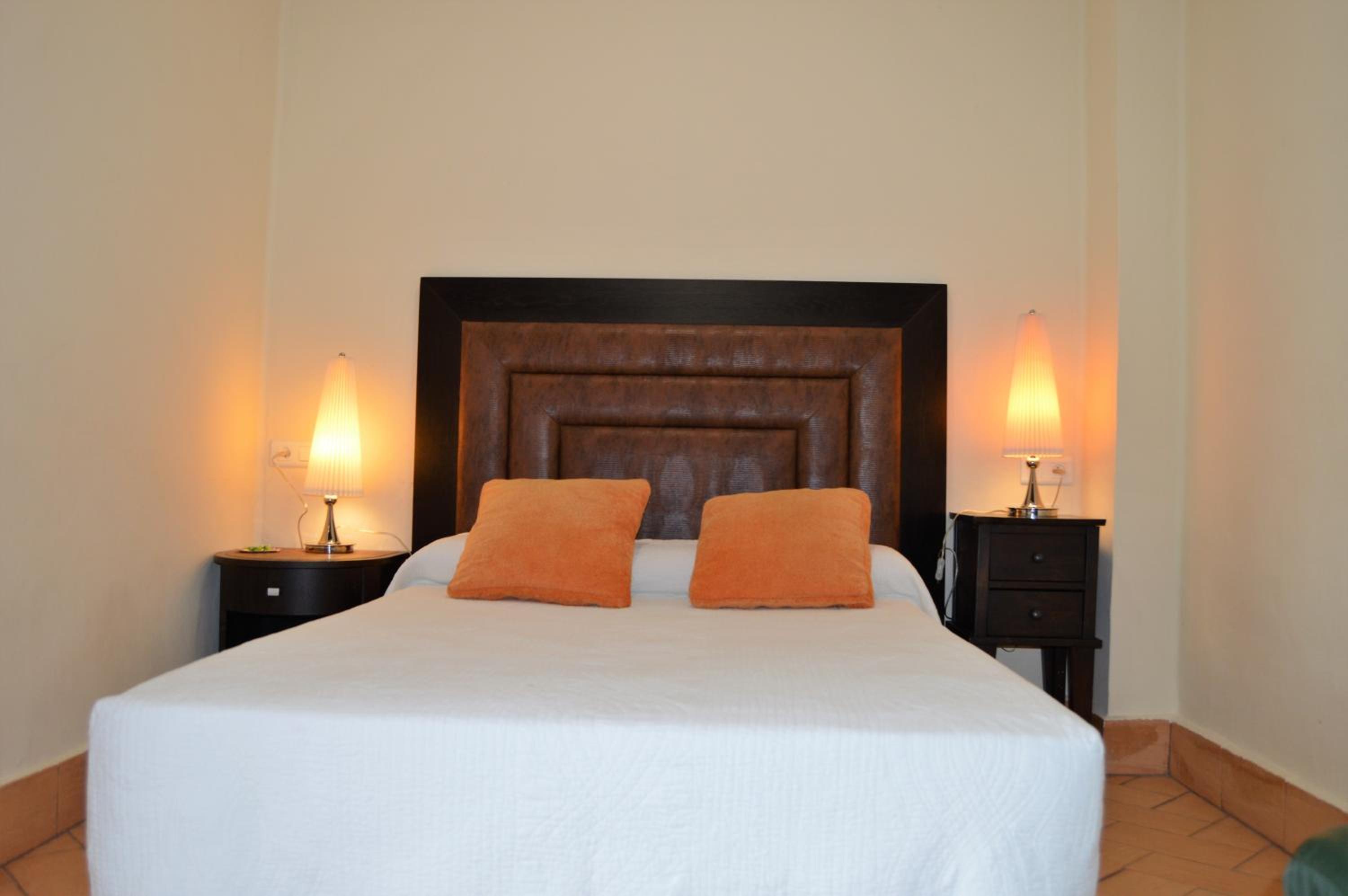 Triple Room with Bathroom photo 3
