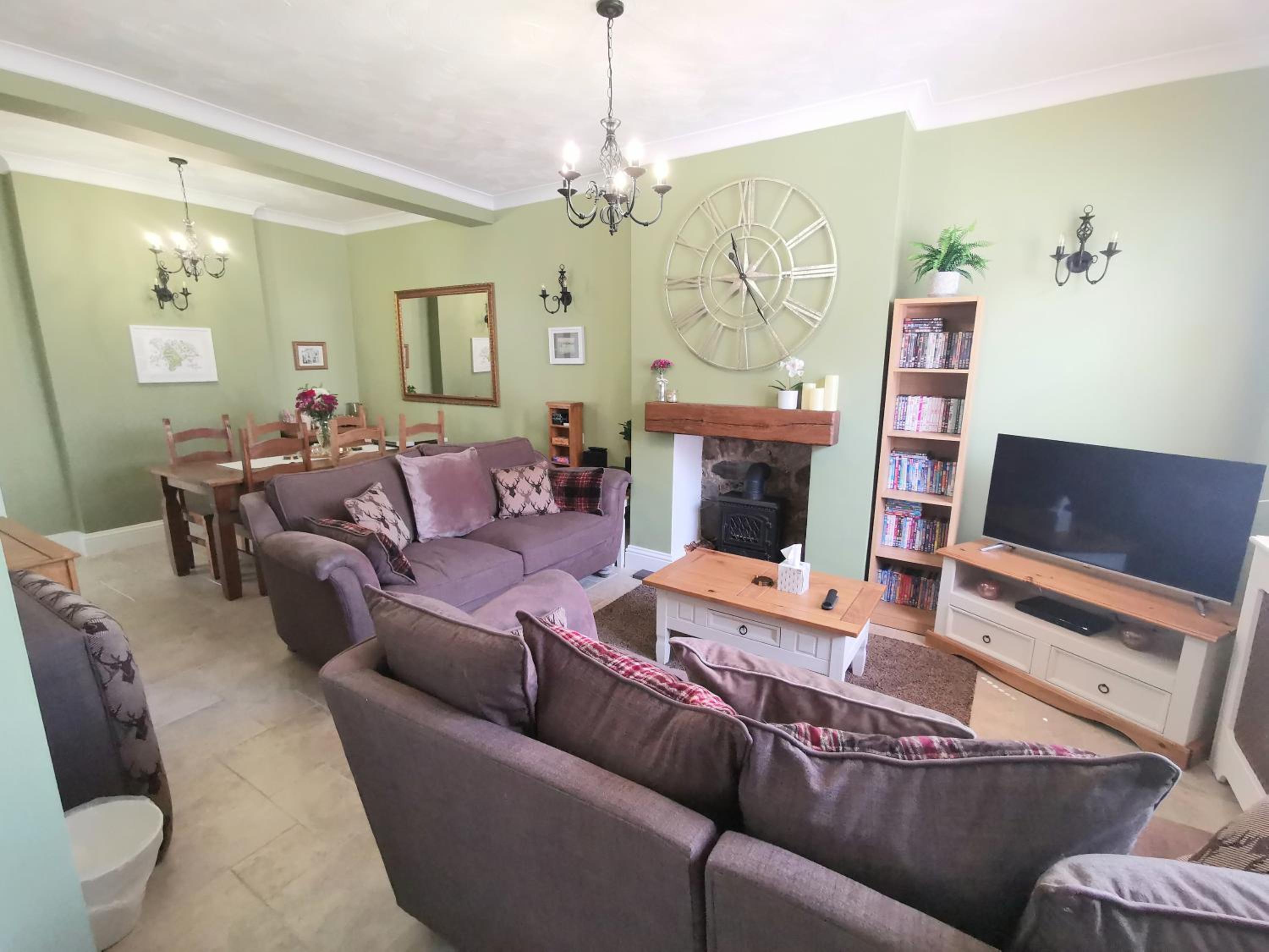 Three-Bedroom House photo 1