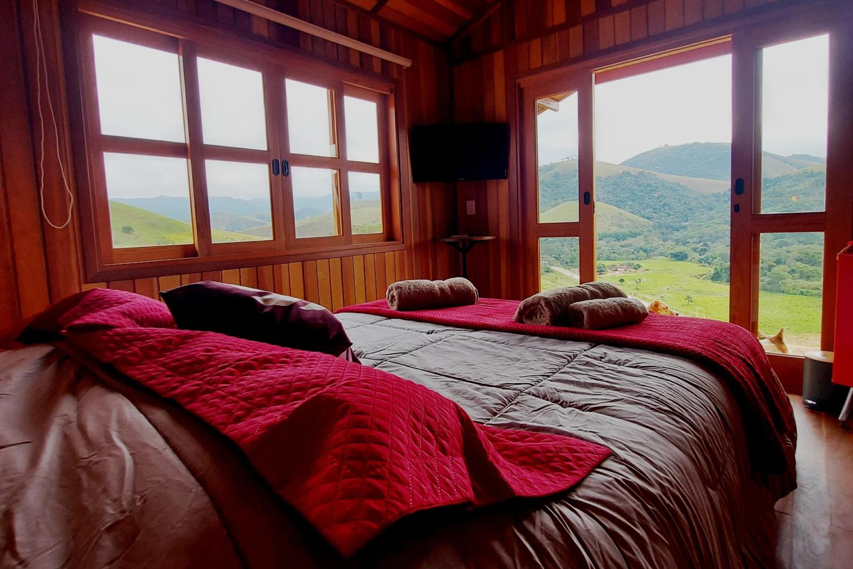 Superior Bungalow photo 1