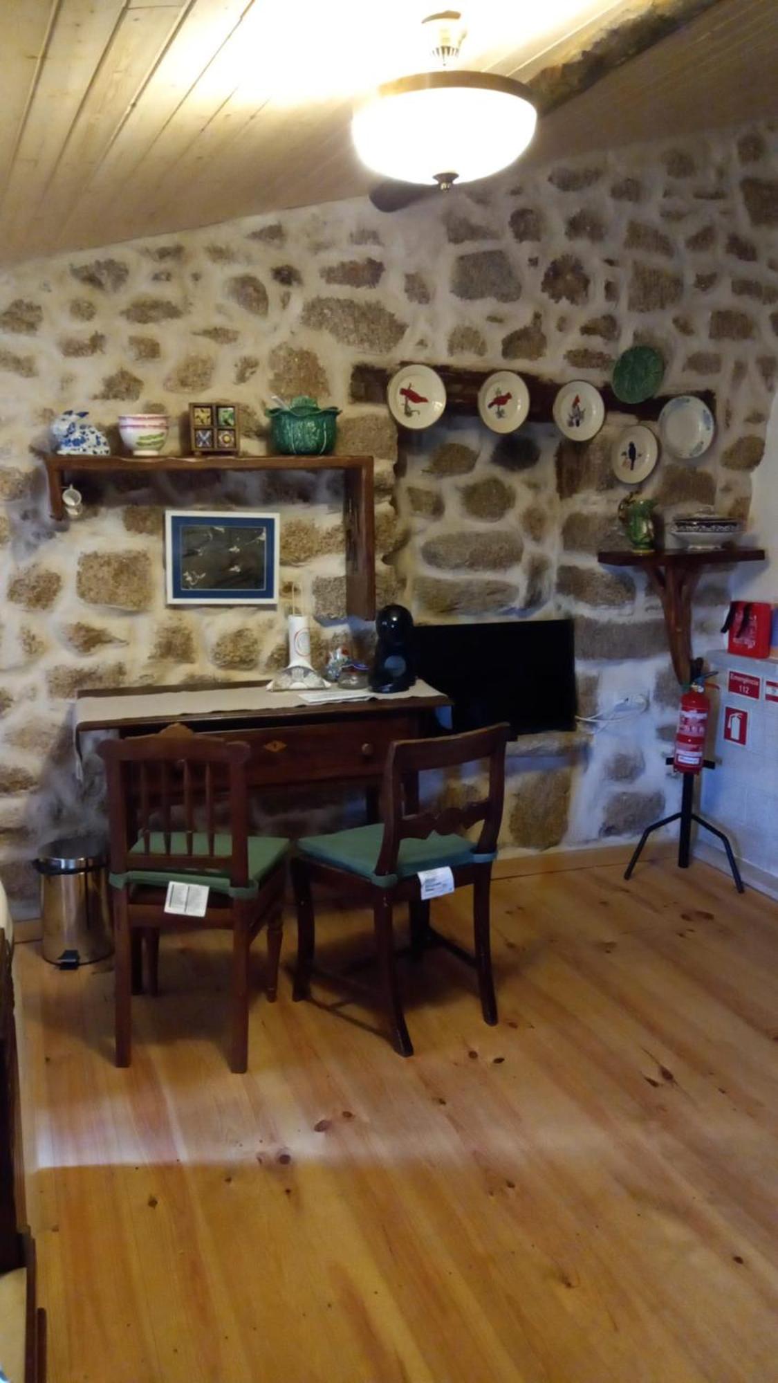 One-Bedroom House - Photo 6