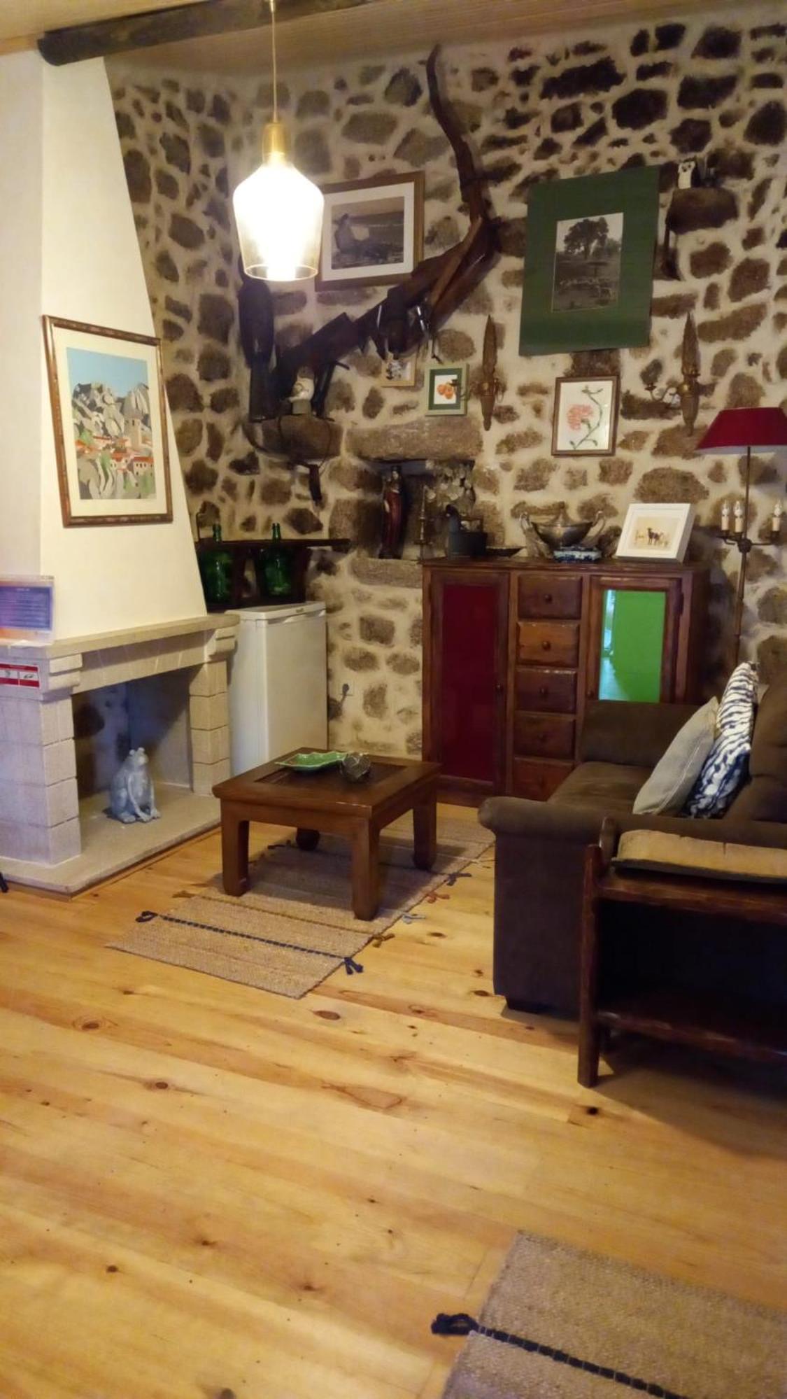 One-Bedroom House - Photo 5