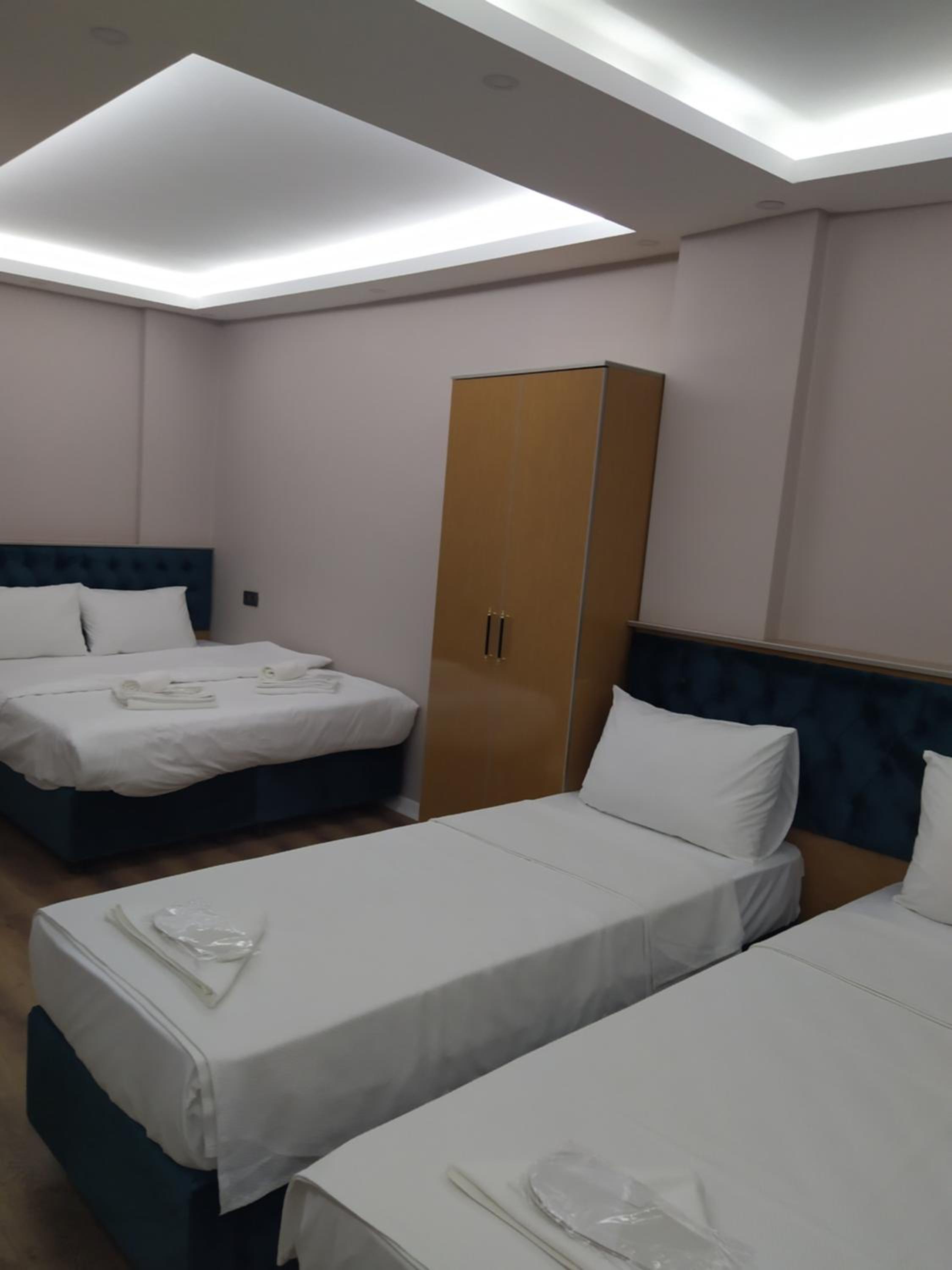 Economy Quadruple Room photo 3