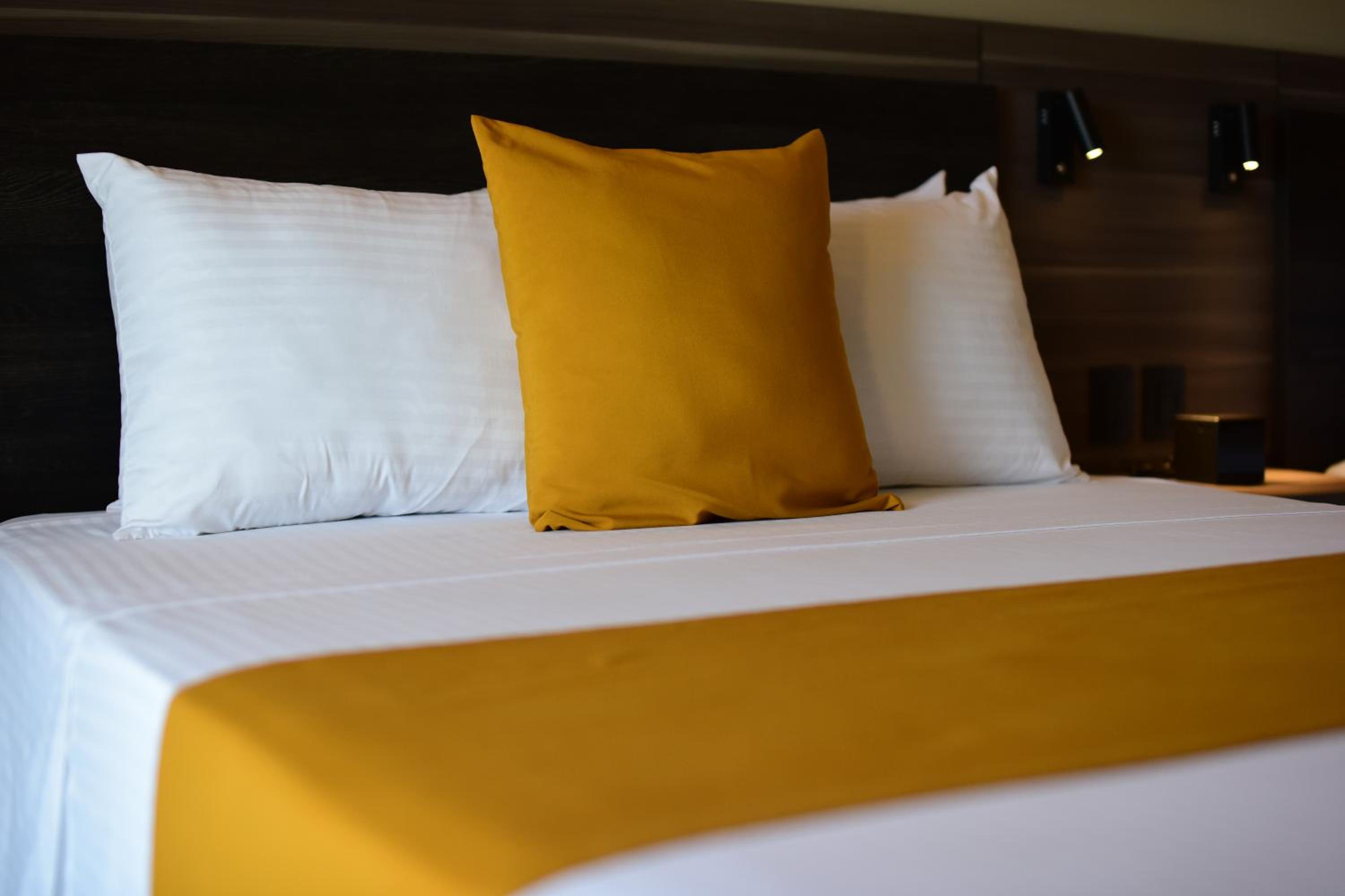King Room with Mountain View - Photo 2