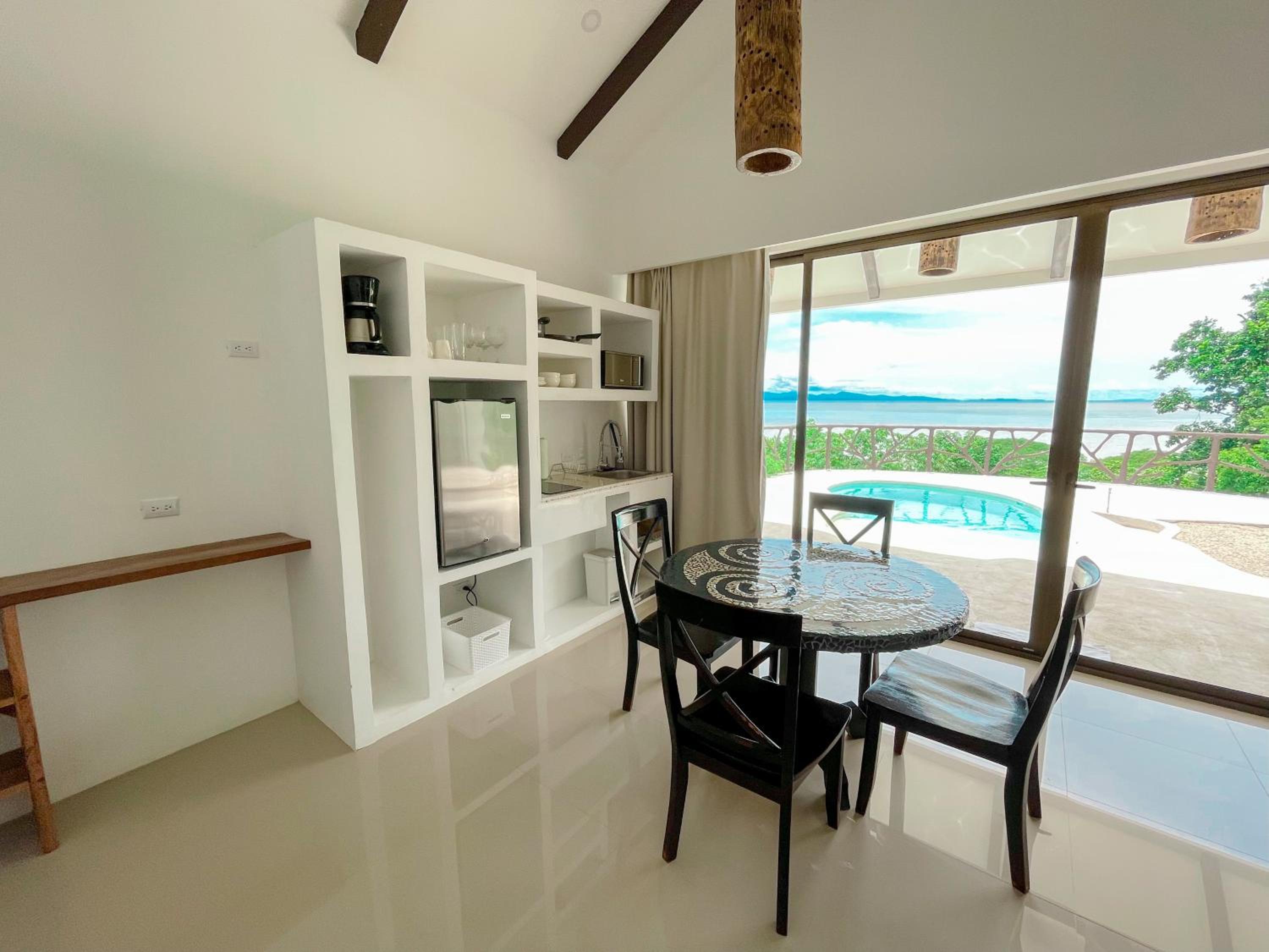 Deluxe Suite with Sea View