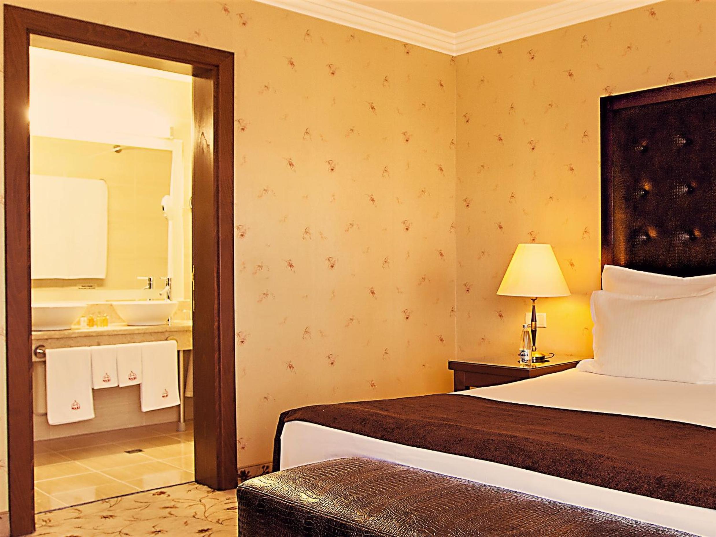 Junior Suite With Terrace And Panoramic View - 3 Adults - Photo 3