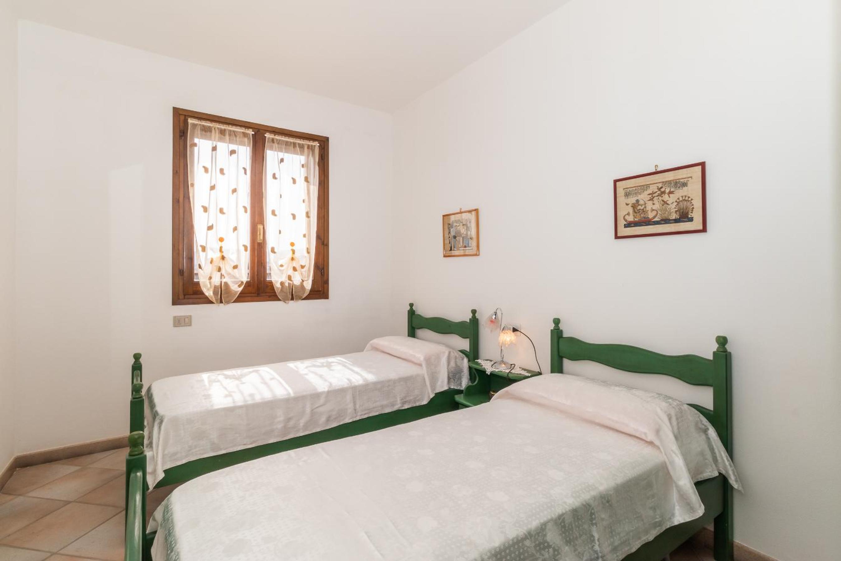 Two-Bedroom Deluxe Apartment with Garden View photo 3