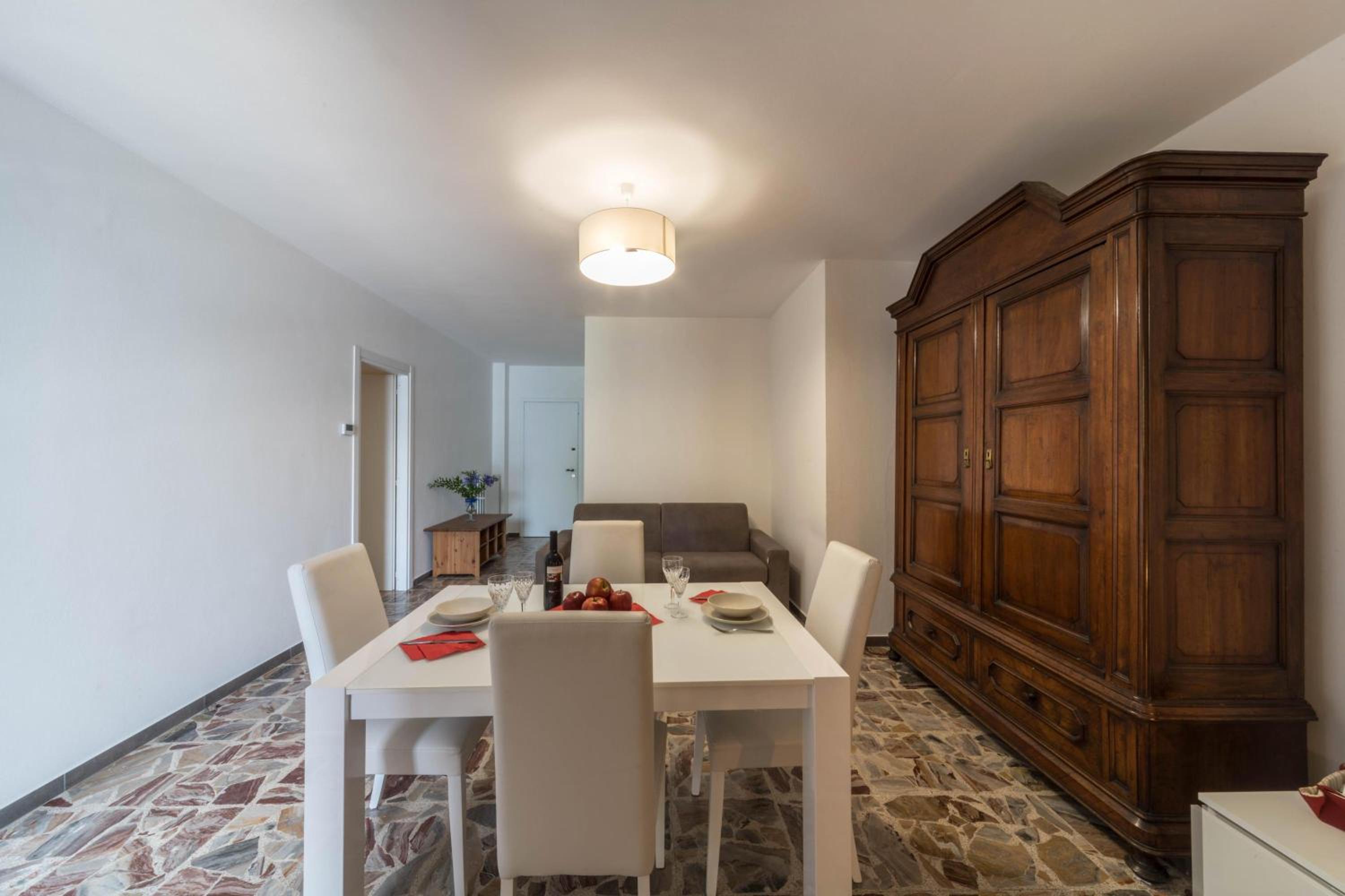 Apartment - Photo 3