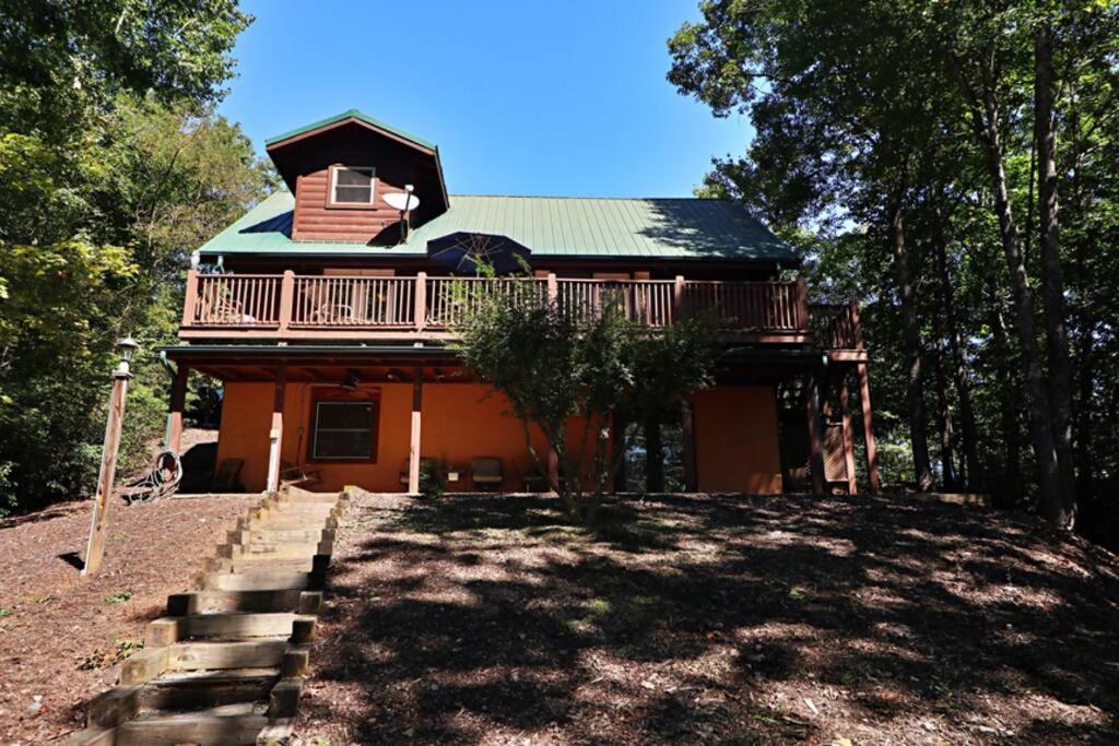 Four-Bedroom House photo 2