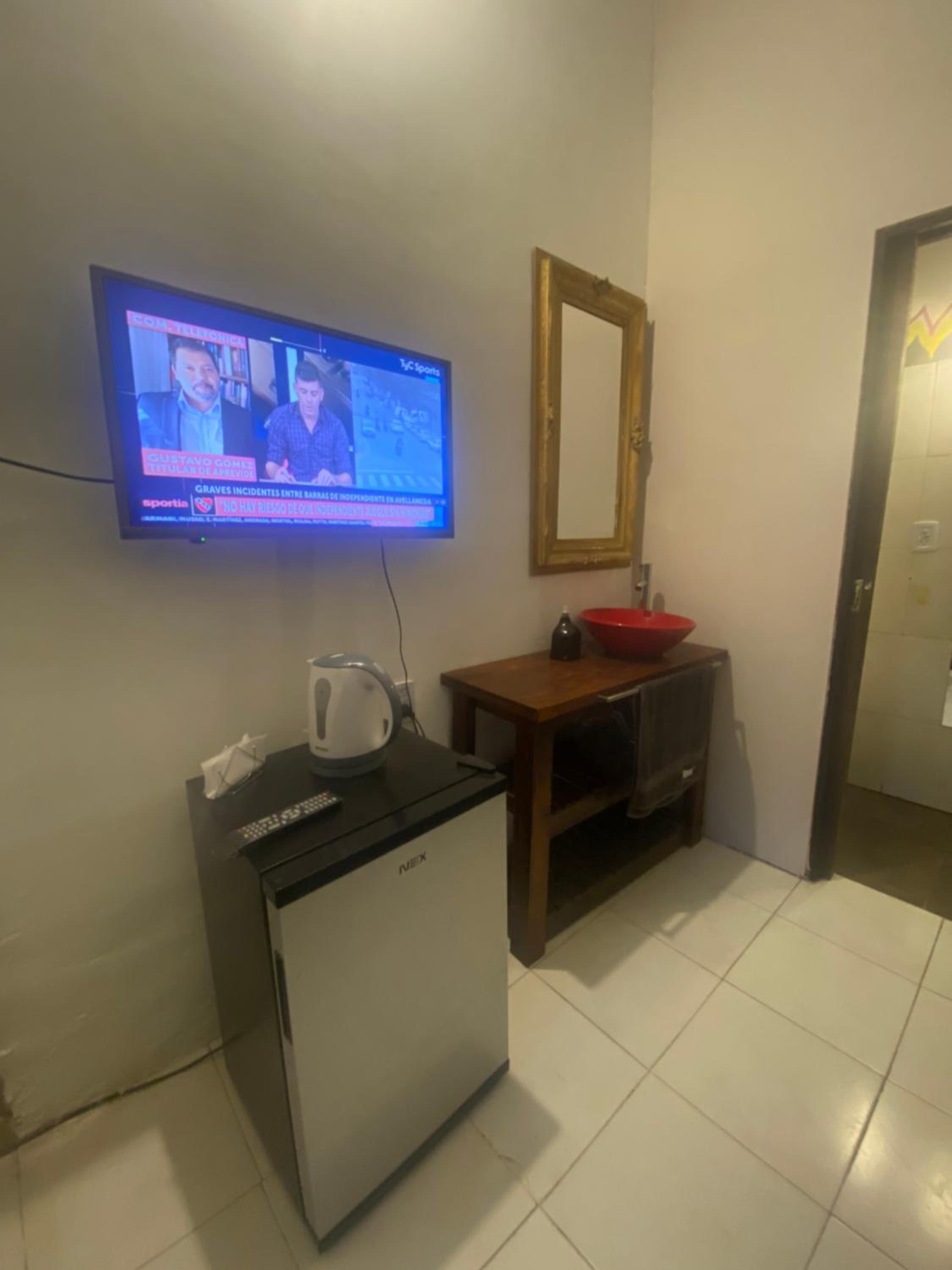 Small Twin Room photo 1