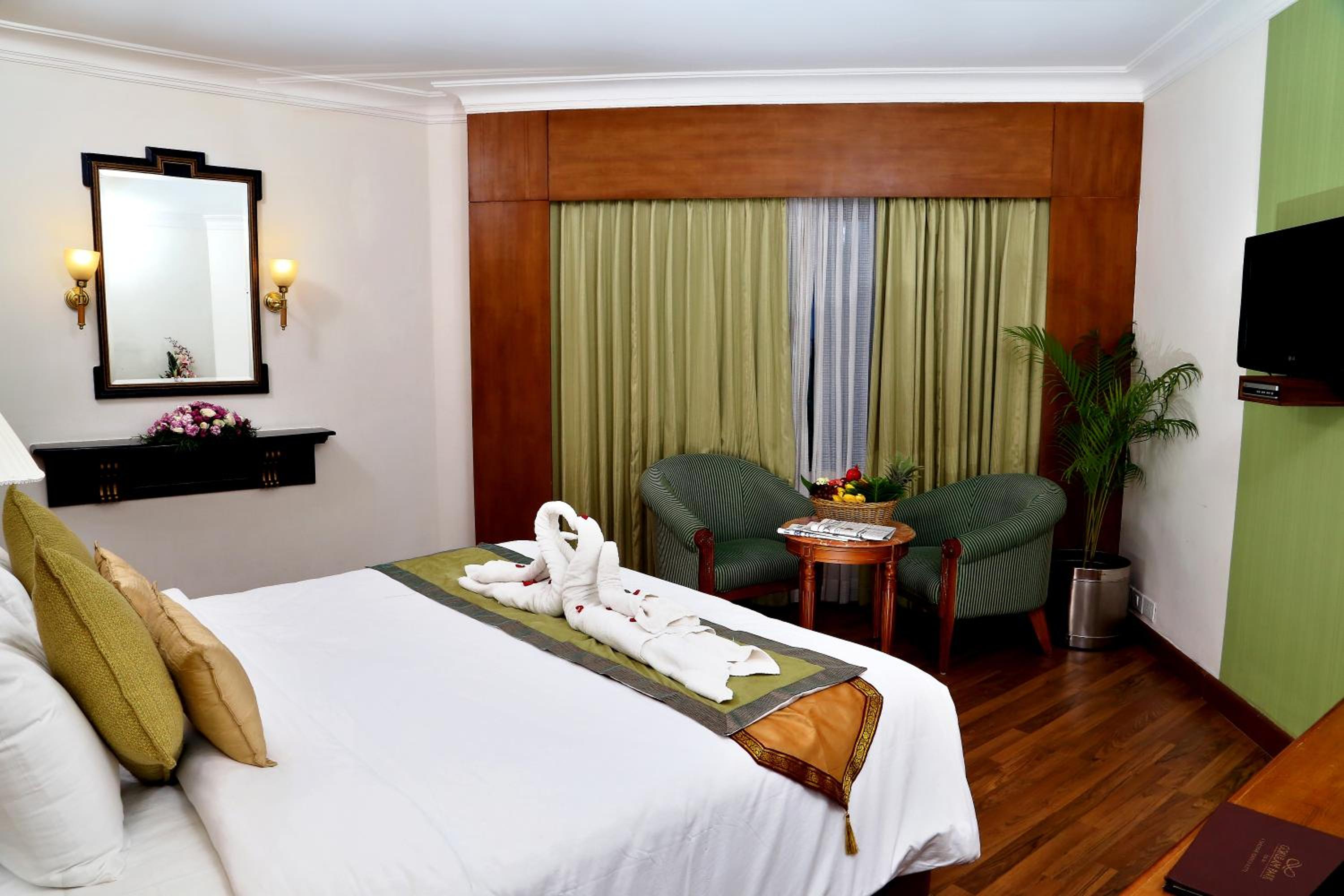 Superior Double or Twin Room - Photo 1
