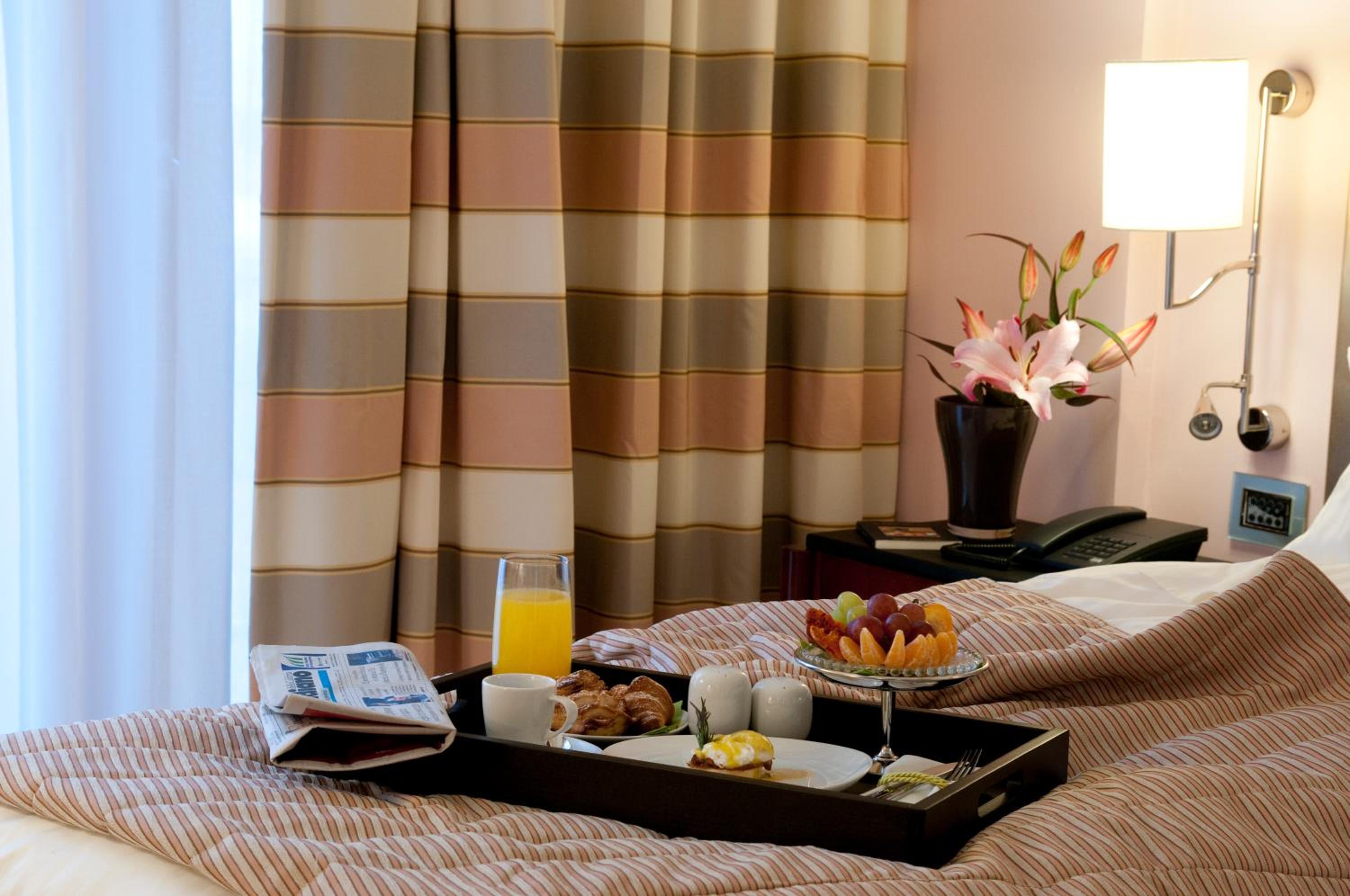 Prestige King Room with Spa Package - Photo 7