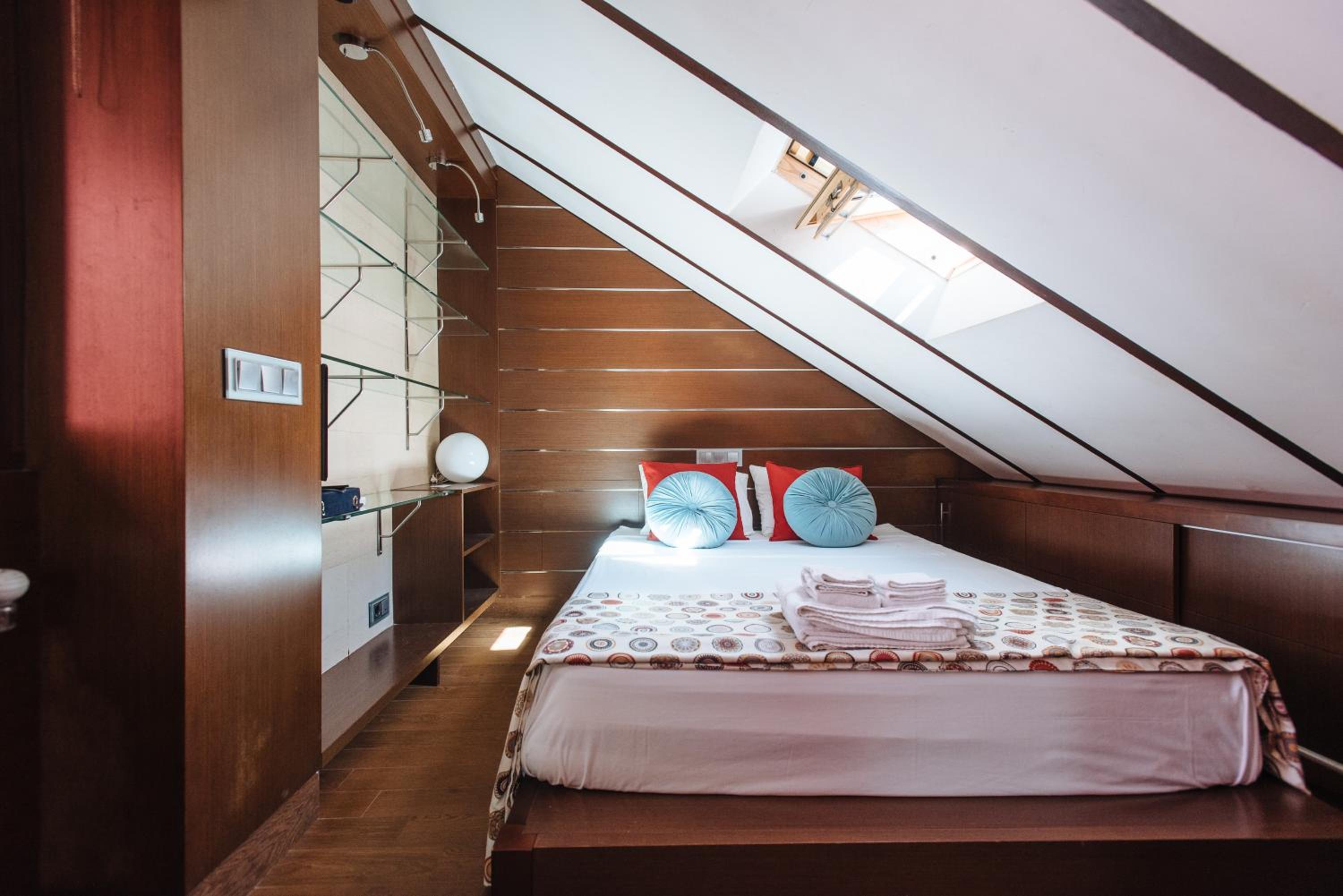 Deluxe Family Room with Private Bathroom - Photo 1