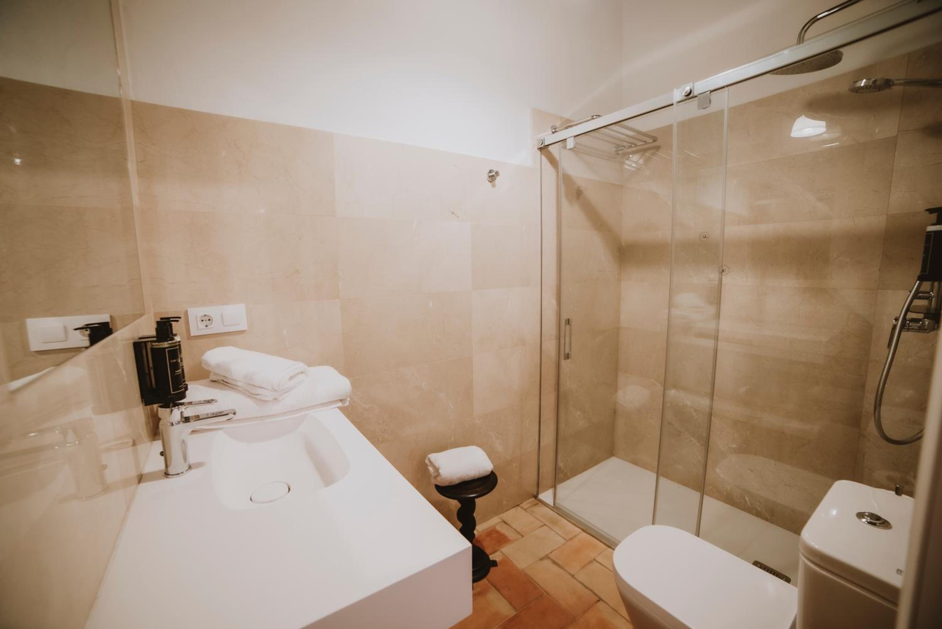 Single Room photo 3